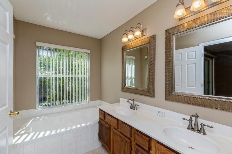 VALPARAISO PINECREST 6 - Residential