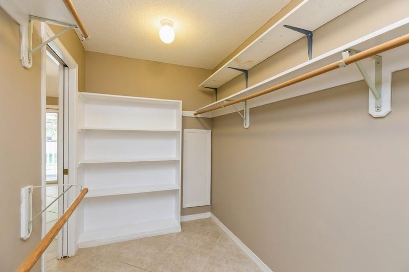 VALPARAISO PINECREST 6 - Residential