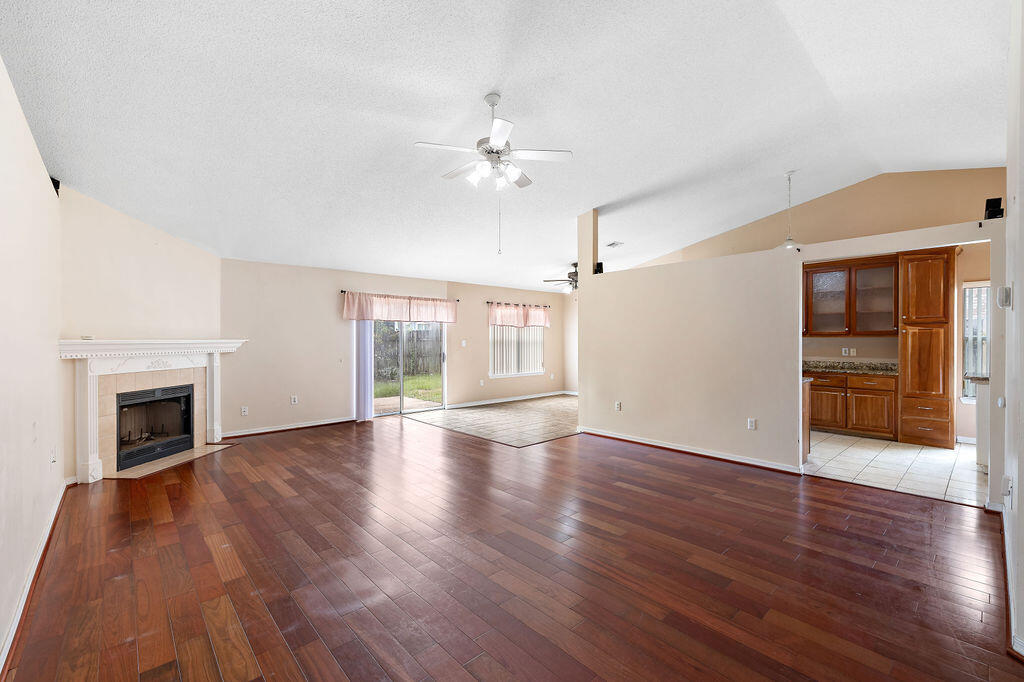 STEEPLECHASE PH 2 - Residential