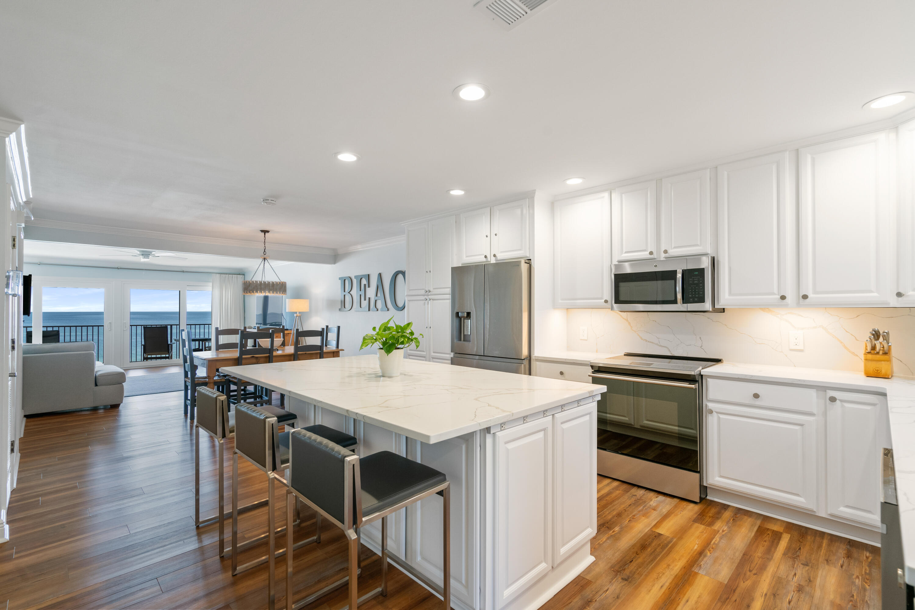 BLUE MOUNTAIN VILLAS CONDO - Residential