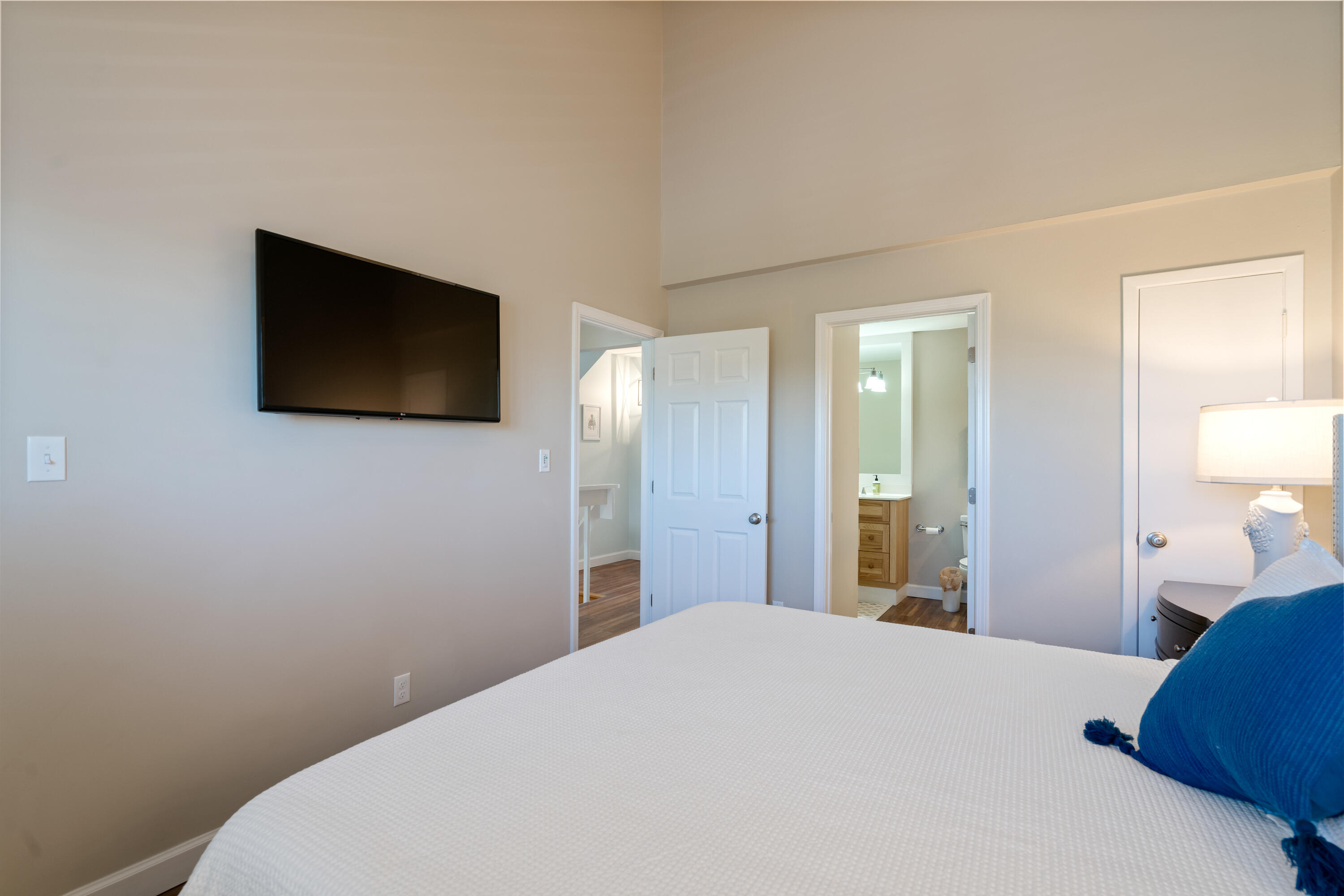 BLUE MOUNTAIN VILLAS CONDO - Residential