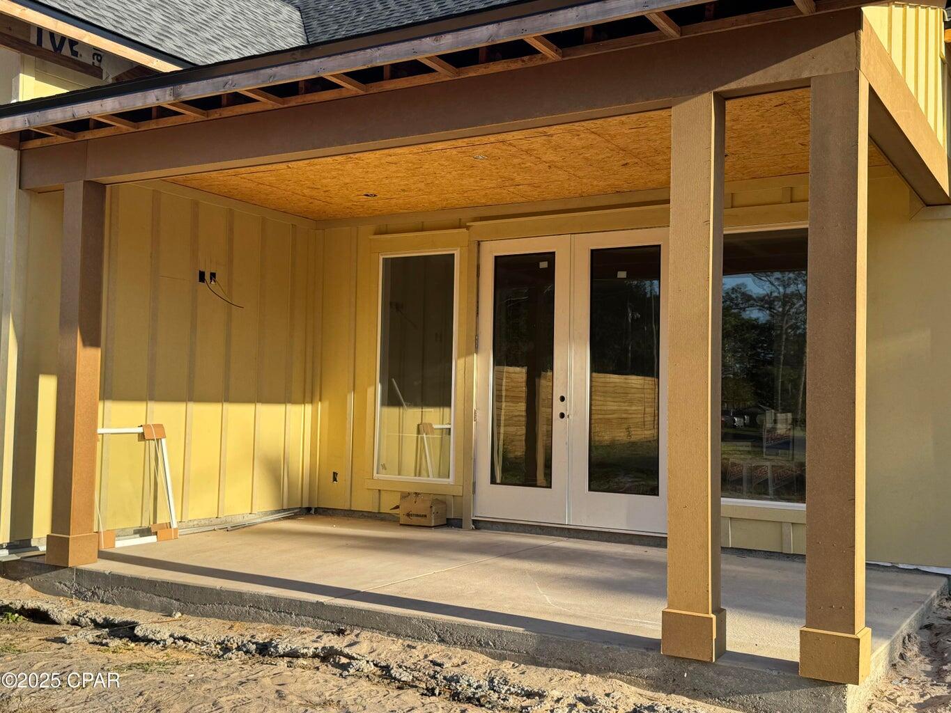 GRAND LAGOON BANKS - Residential