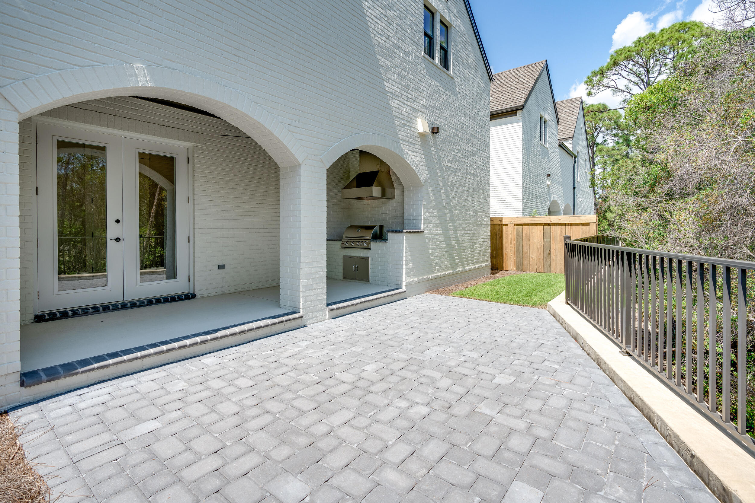 RIDGEWALK - Residential