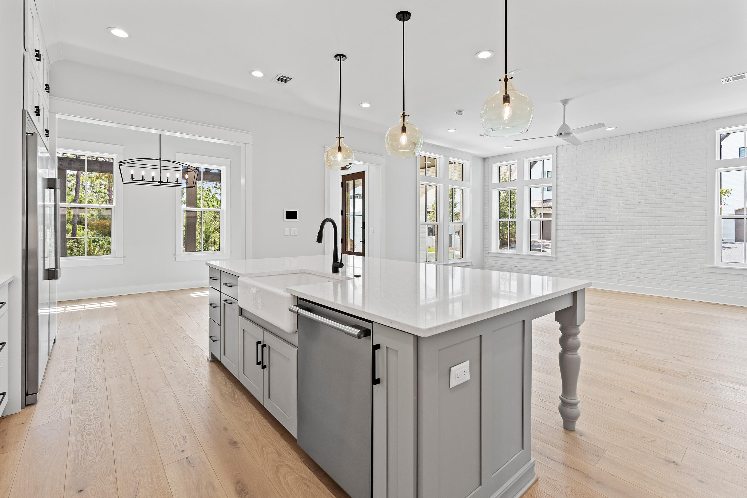 RIDGEWALK - Residential