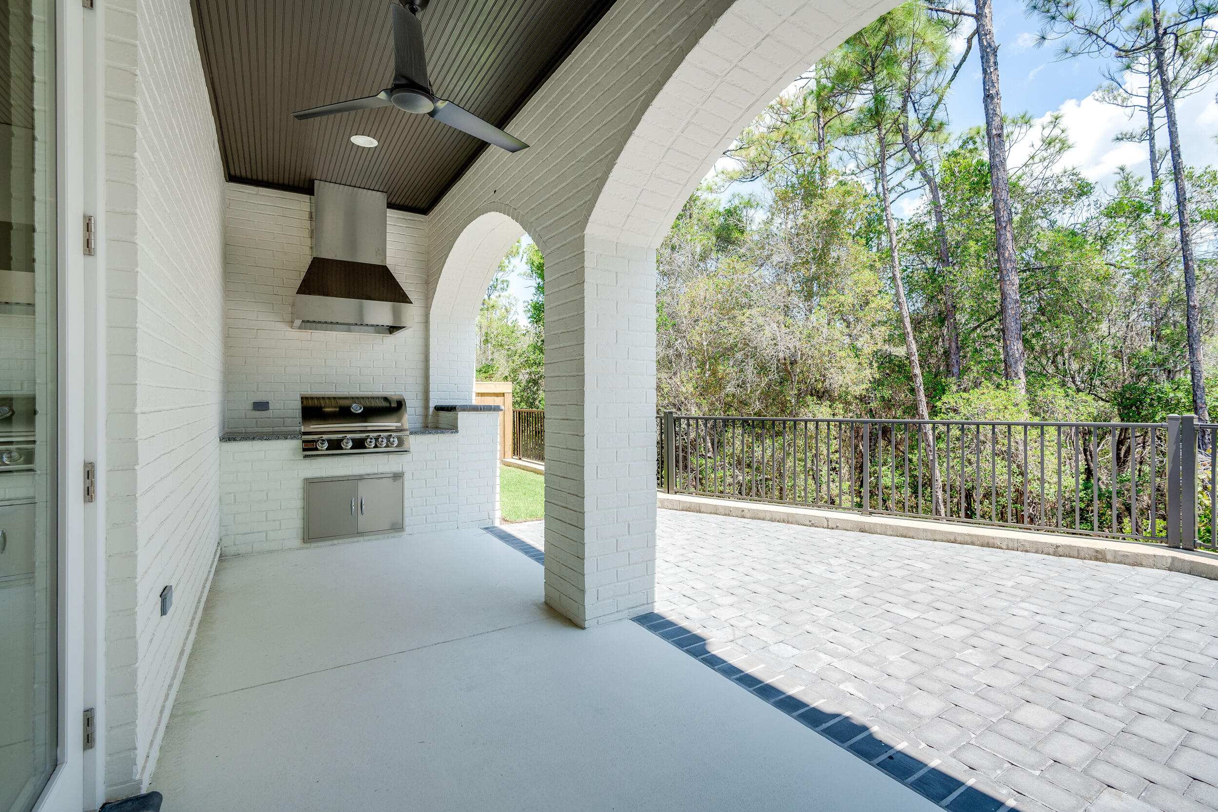 RIDGEWALK - Residential