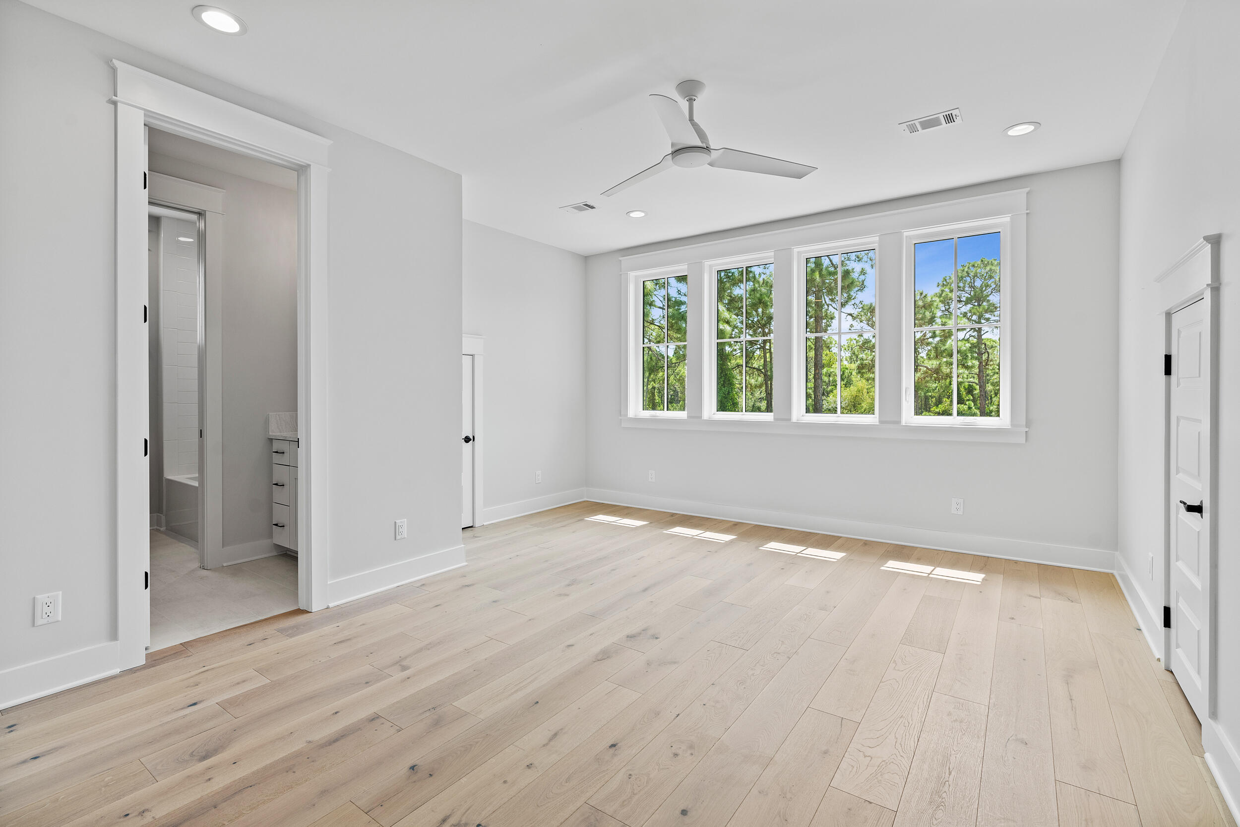 RIDGEWALK - Residential