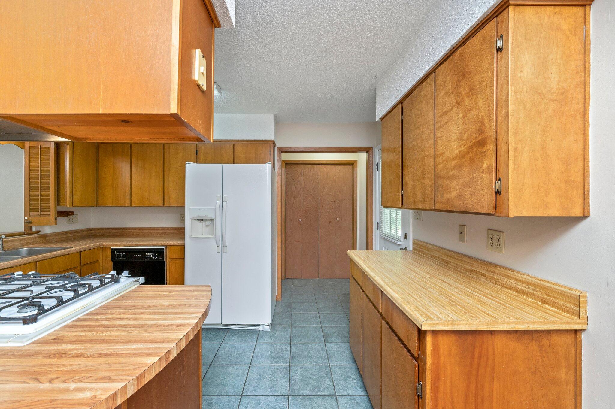 Mc:Laughlin & Harris - Residential