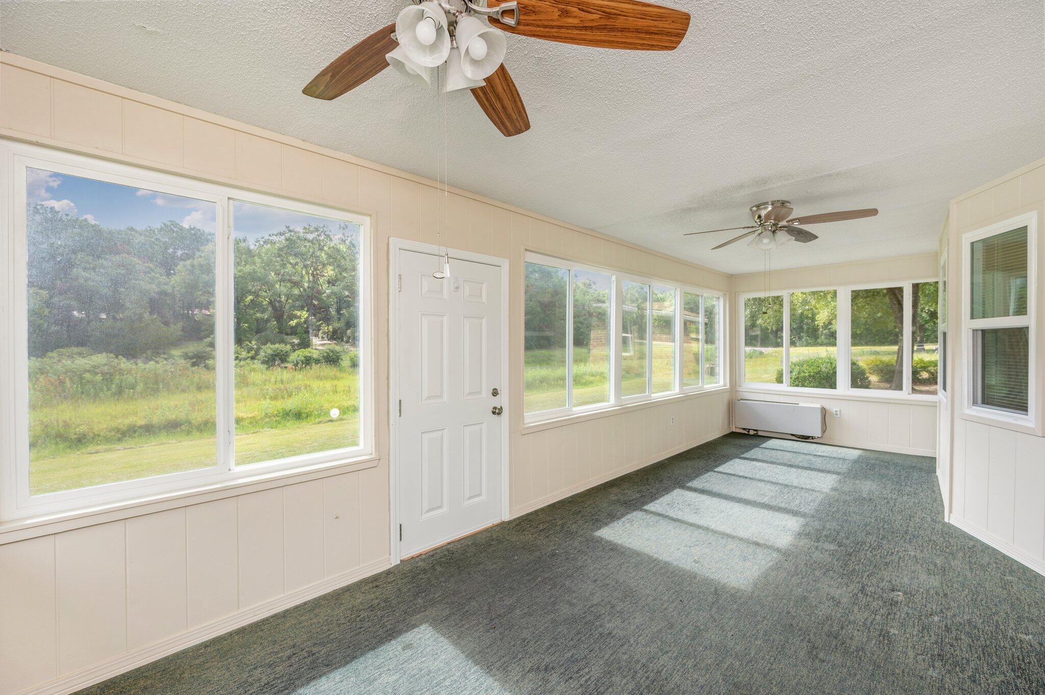 Mc:Laughlin & Harris - Residential