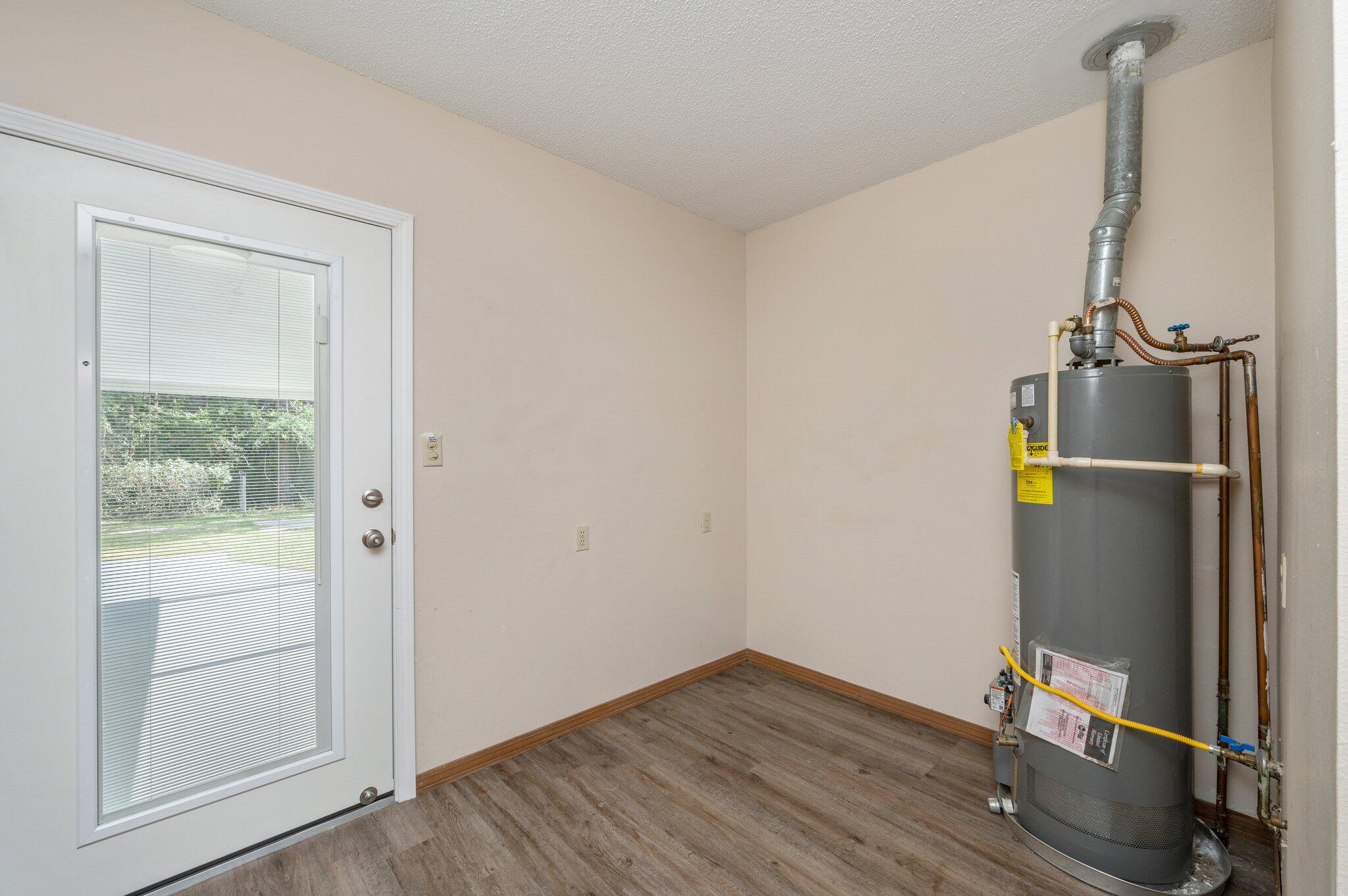 Mc:Laughlin & Harris - Residential