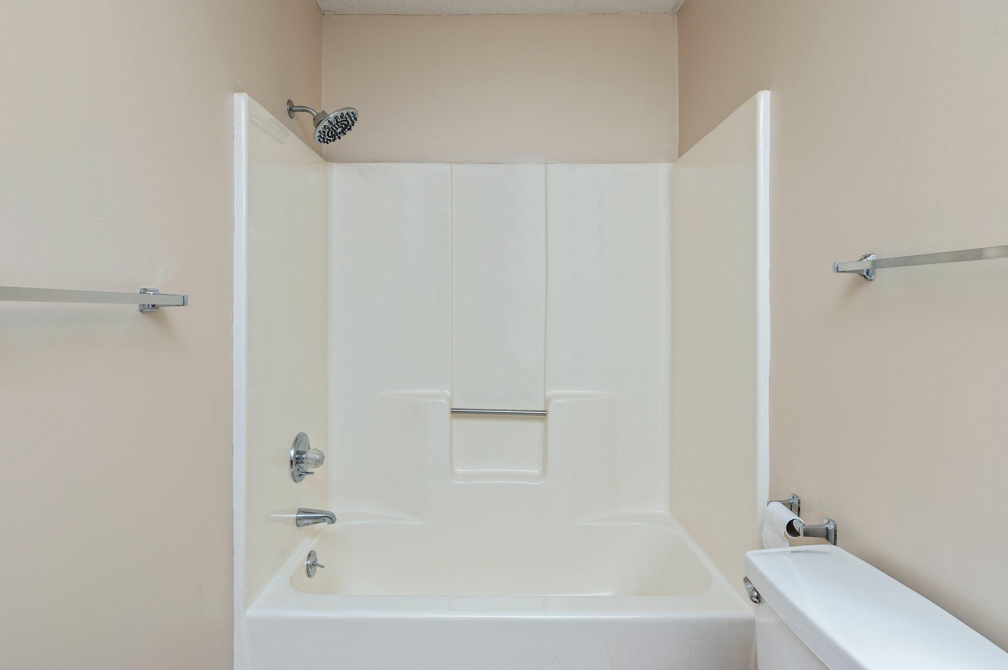 Mc:Laughlin & Harris - Residential