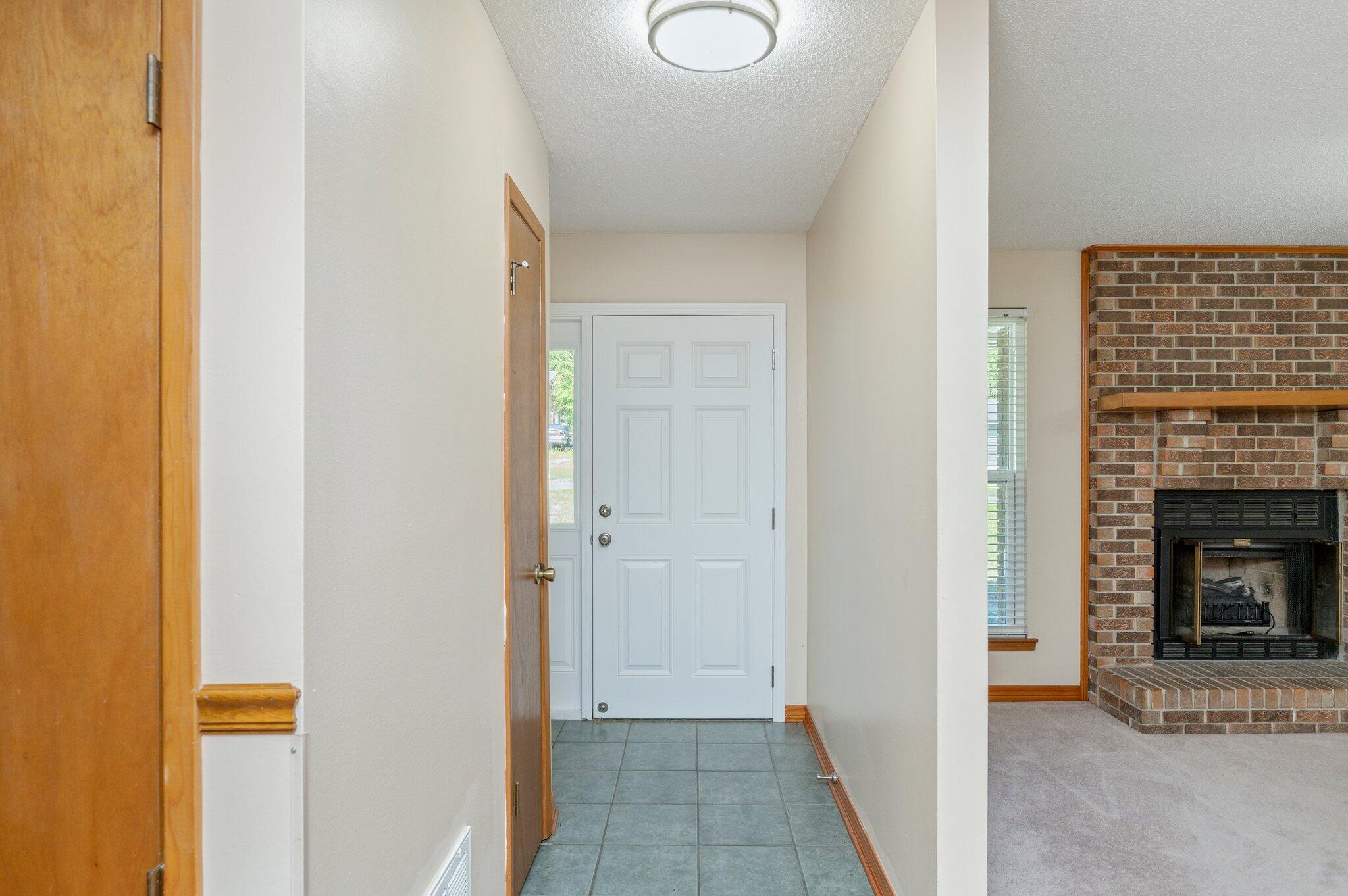 Mc:Laughlin & Harris - Residential