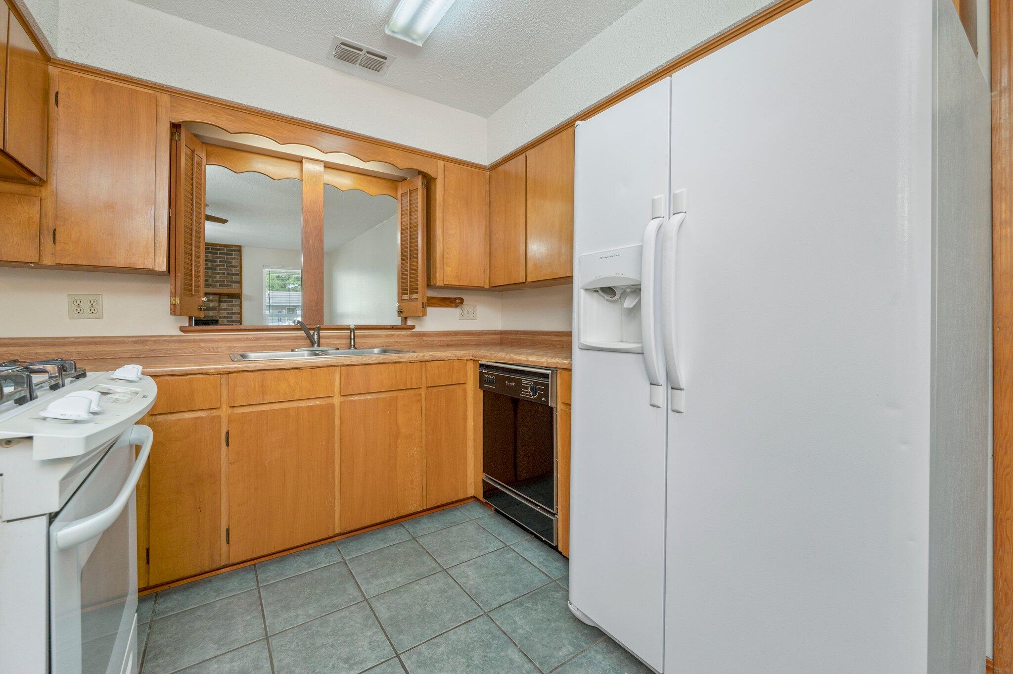 Mc:Laughlin & Harris - Residential