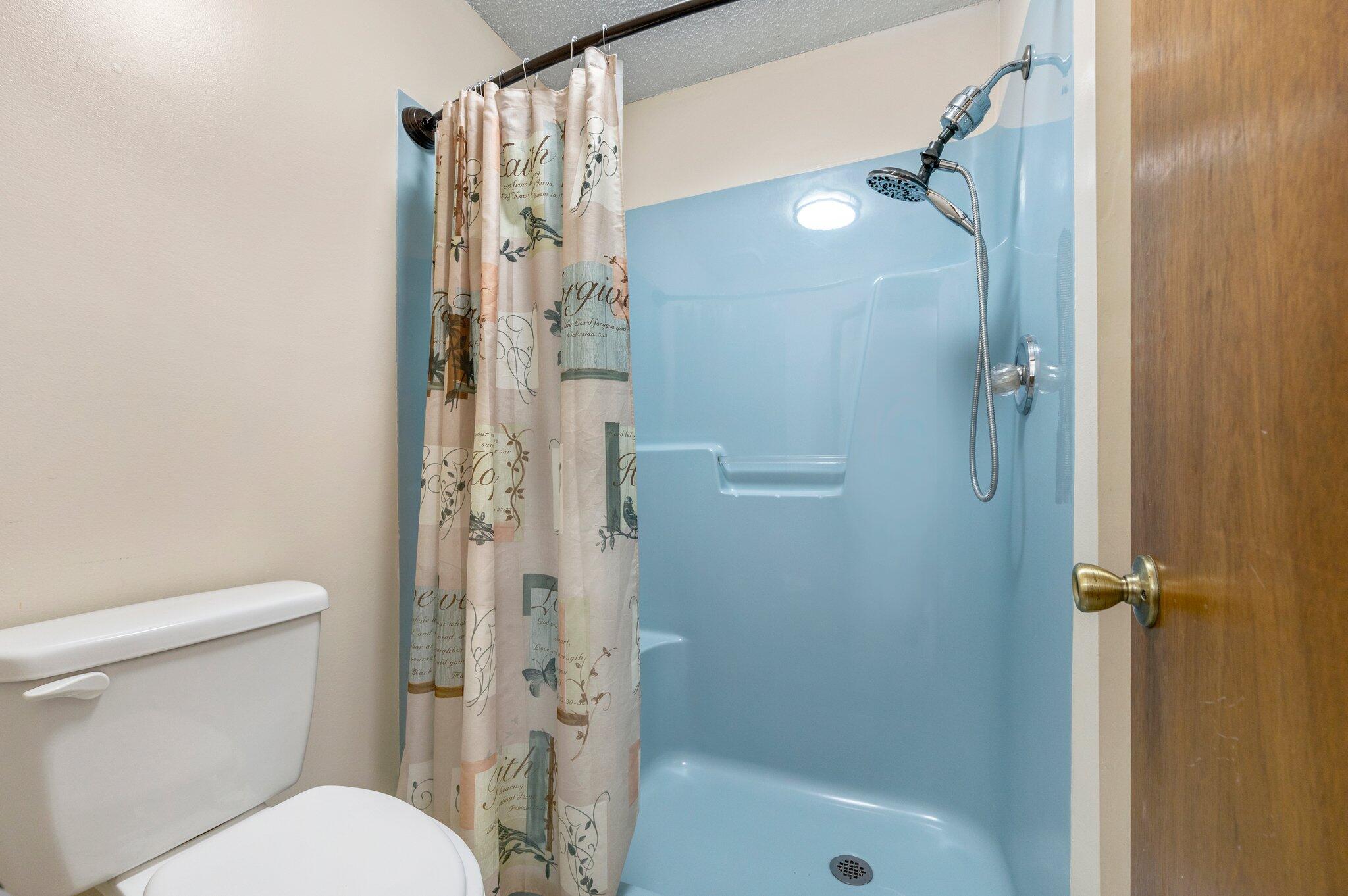 Mc:Laughlin & Harris - Residential