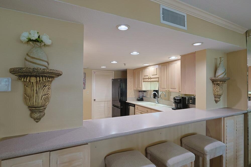 BREAKERS EAST CONDO - Residential