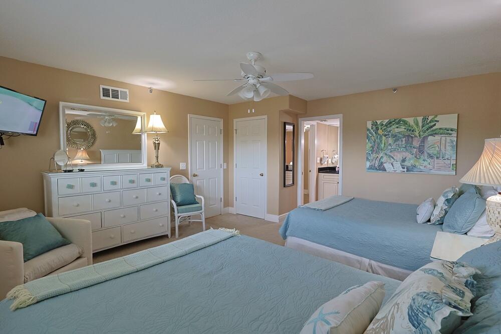 BREAKERS EAST CONDO - Residential