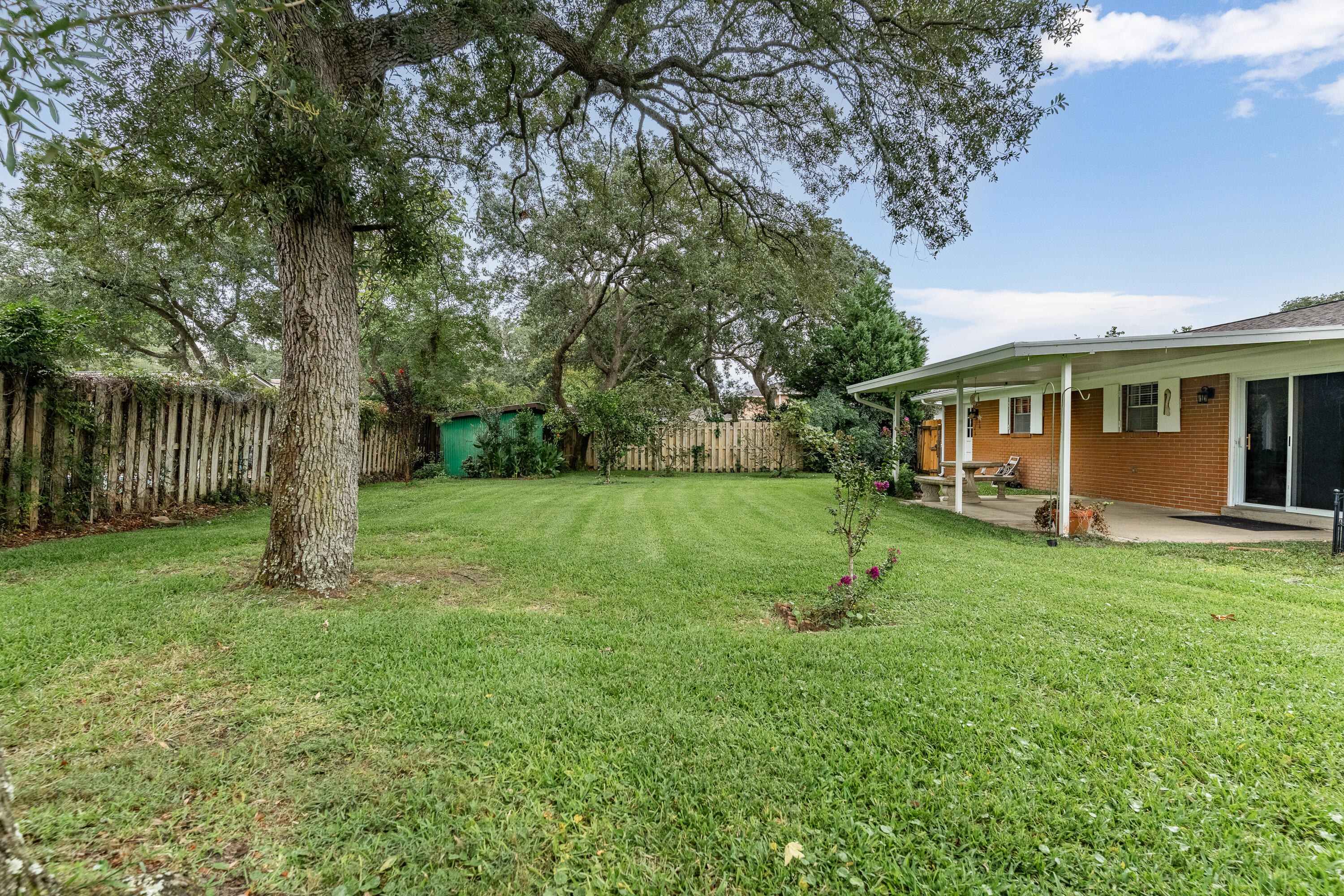BAYOU WOODS 3RD ADD - Residential