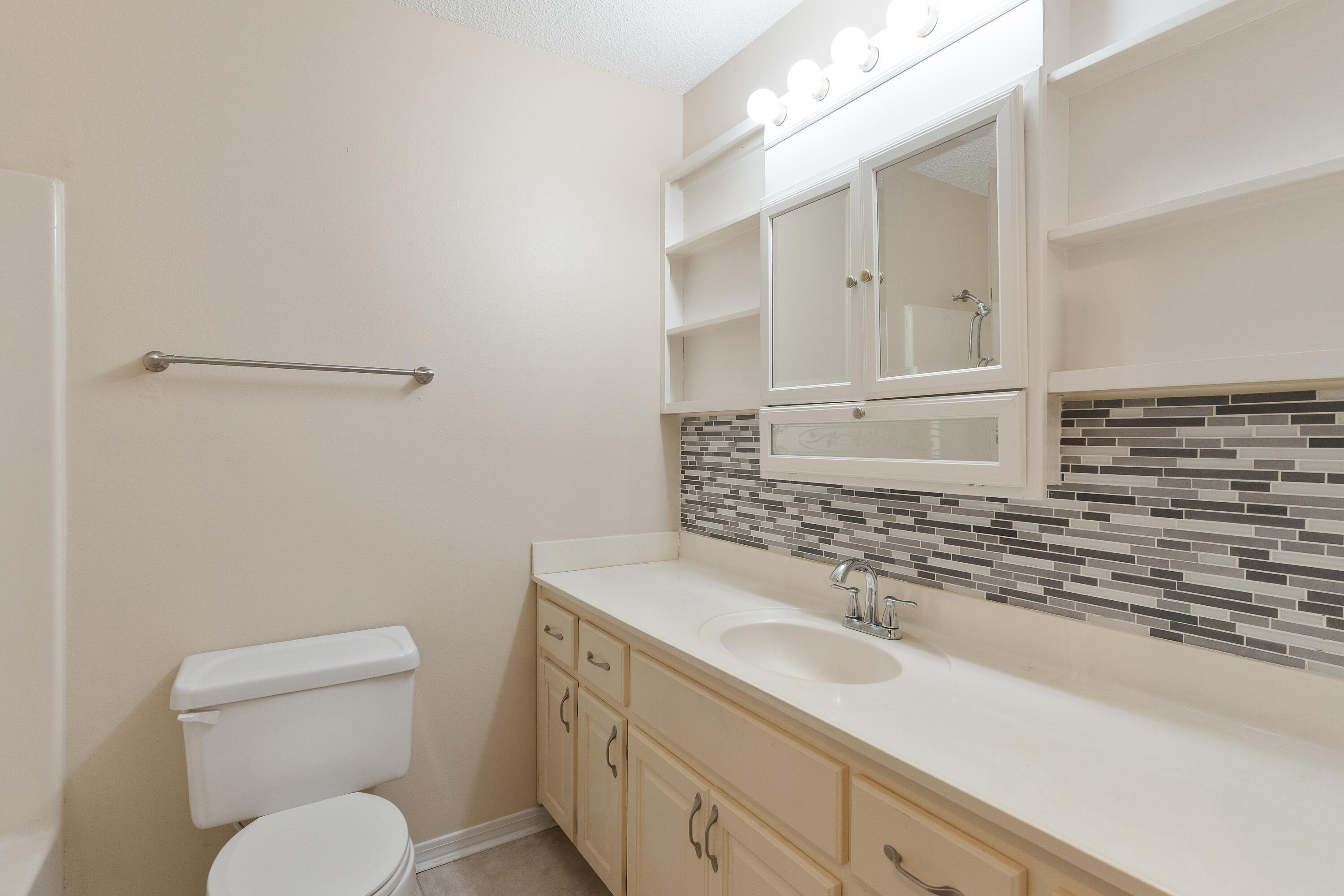 BAYOU WOODS 3RD ADD - Residential