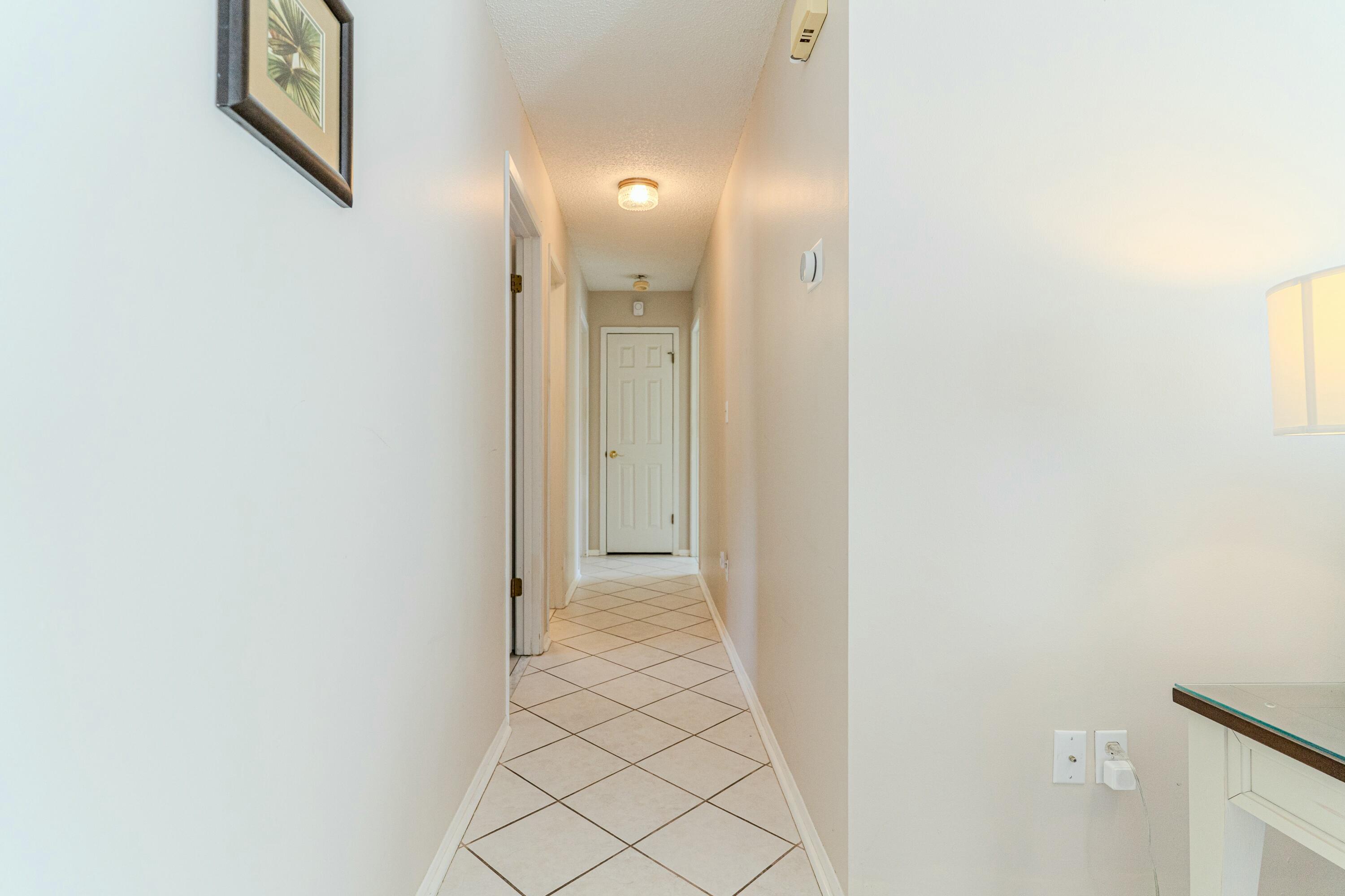 COLLEGE OAKS - Residential