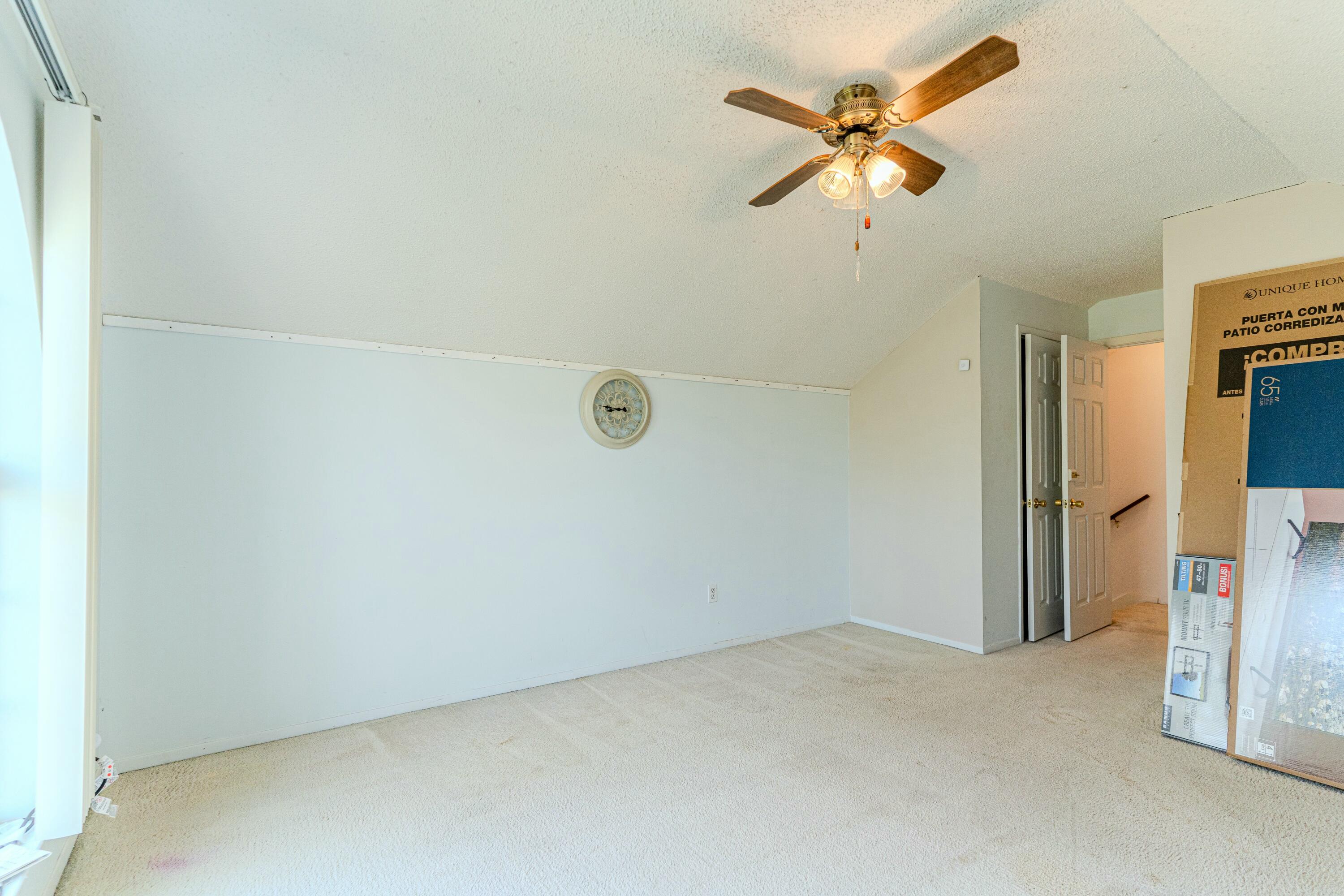 COLLEGE OAKS - Residential