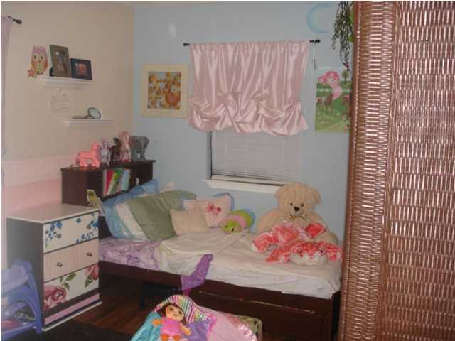 NONESUCH WAY - Residential