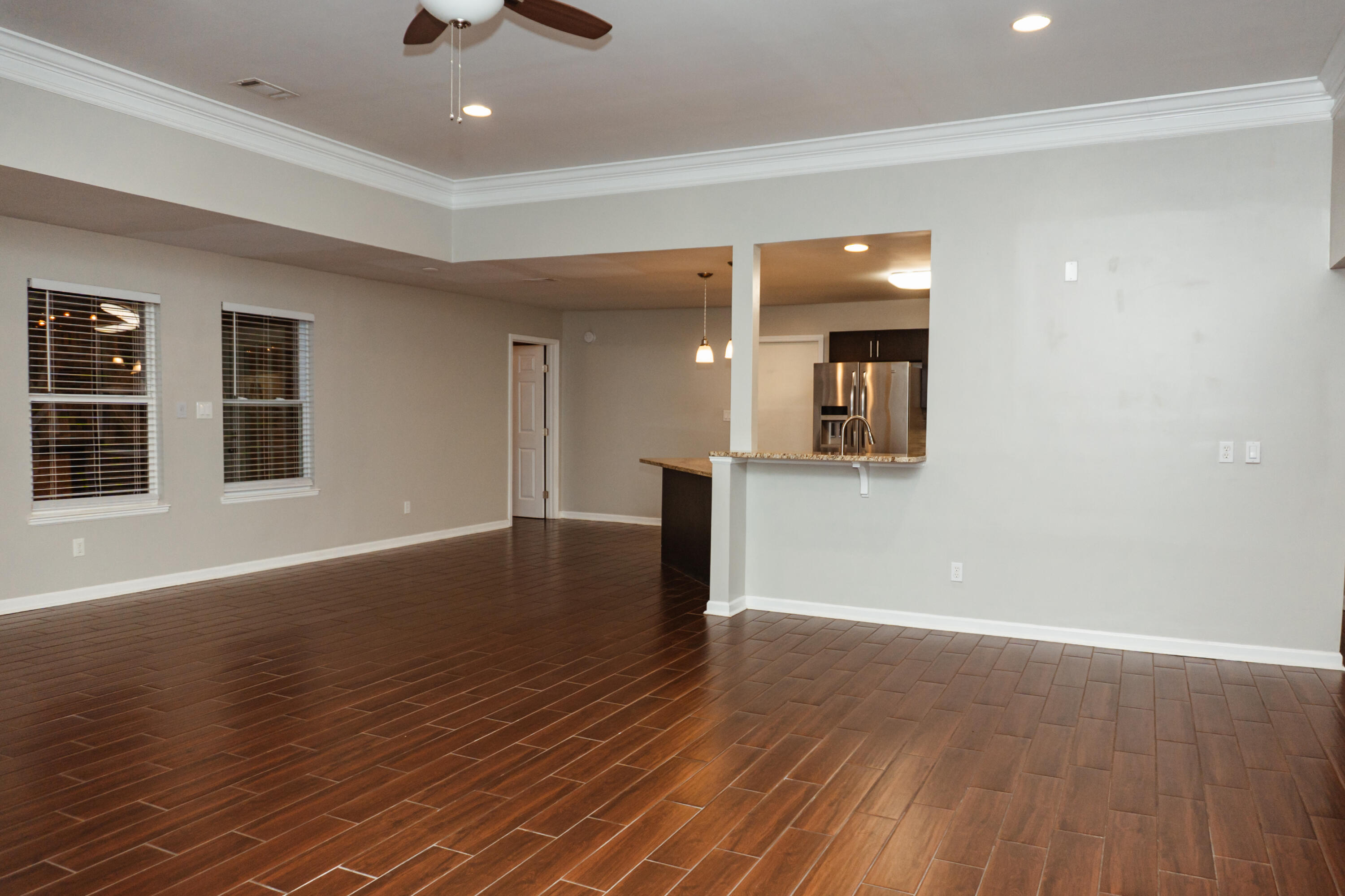 MARINERS COVE - Residential Lease