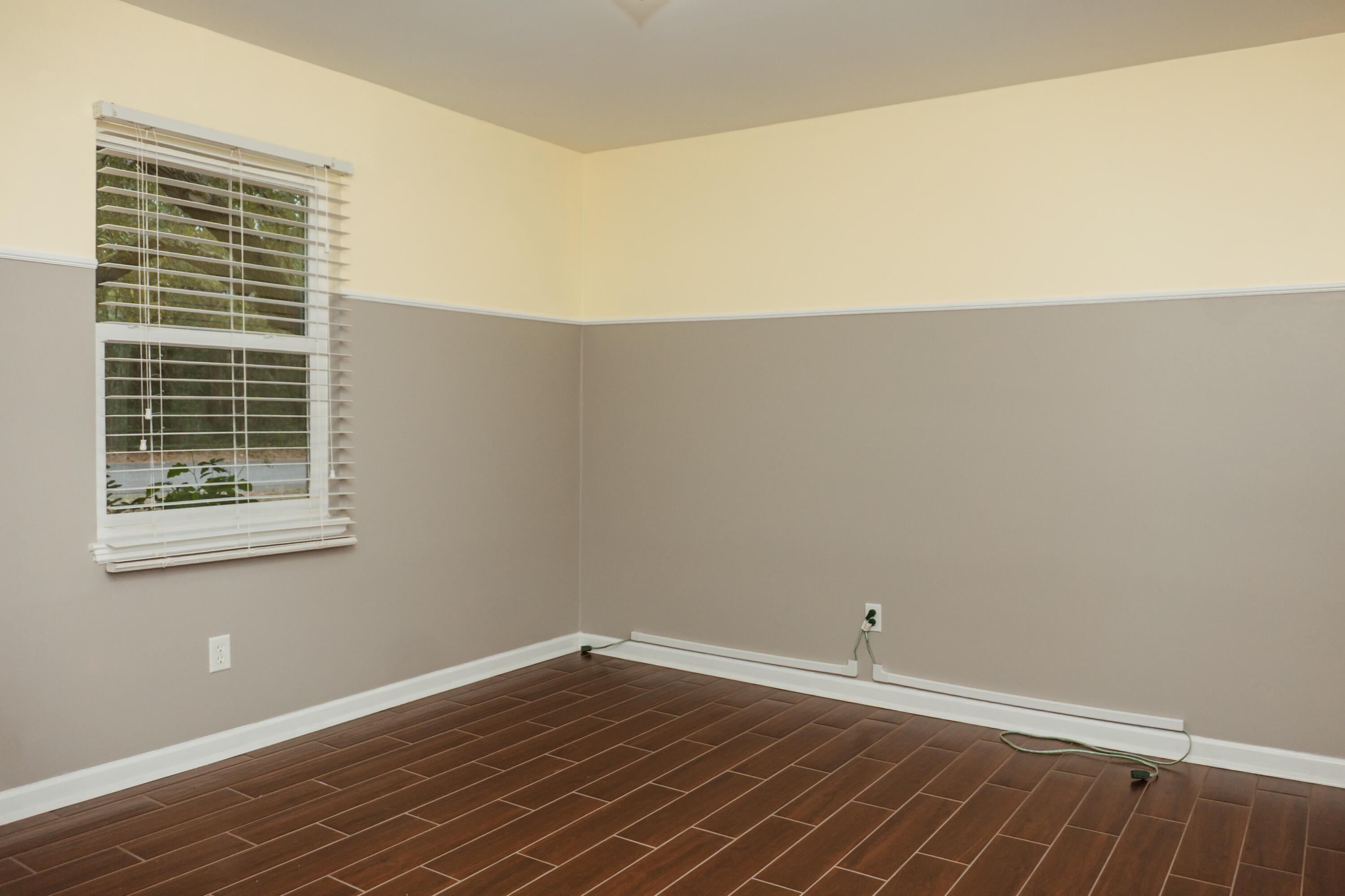 MARINERS COVE - Residential Lease