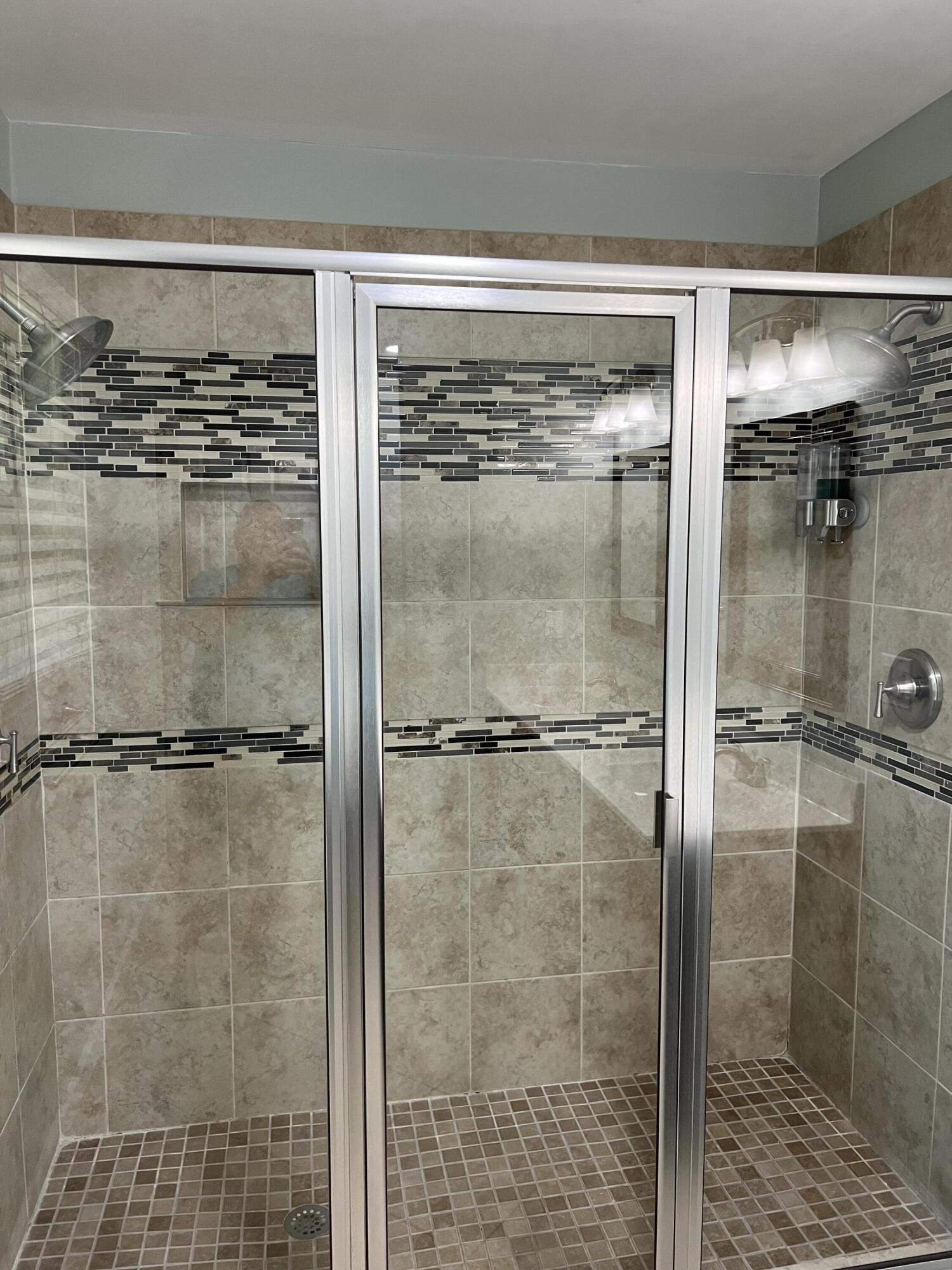 MARINERS COVE - Residential Lease