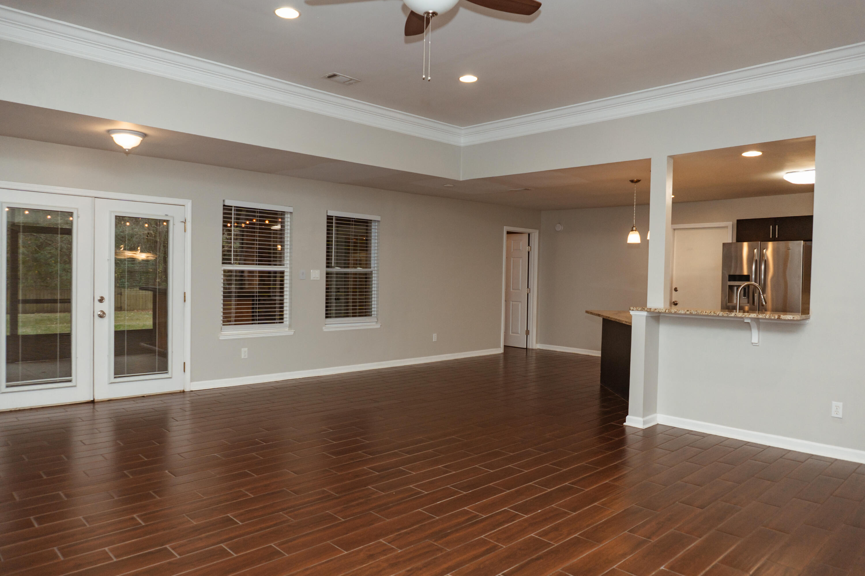 MARINERS COVE - Residential Lease