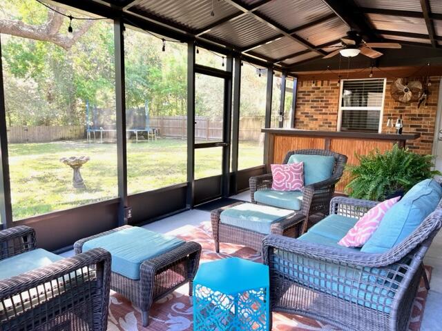 MARINERS COVE - Residential Lease