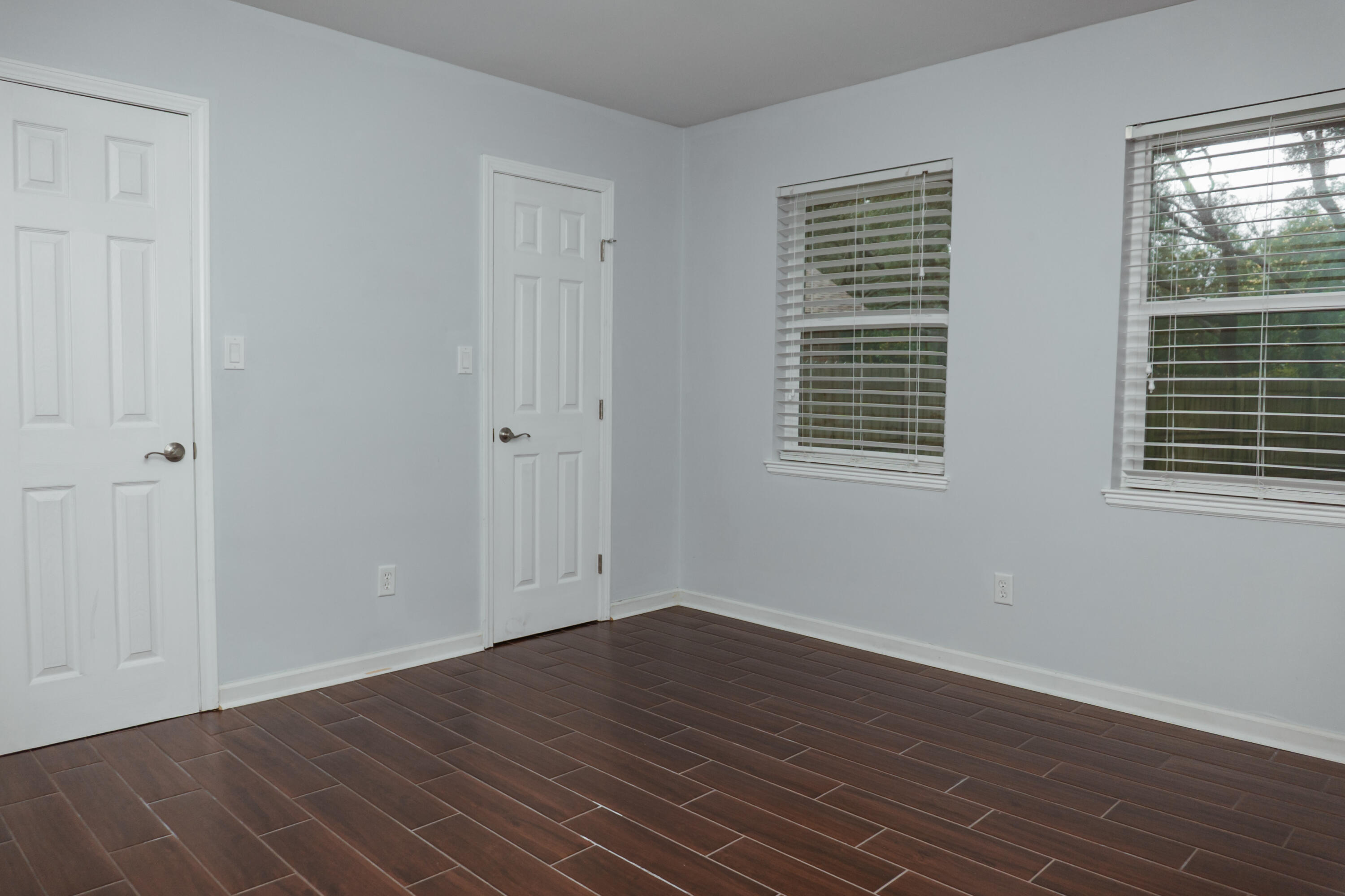 MARINERS COVE - Residential Lease