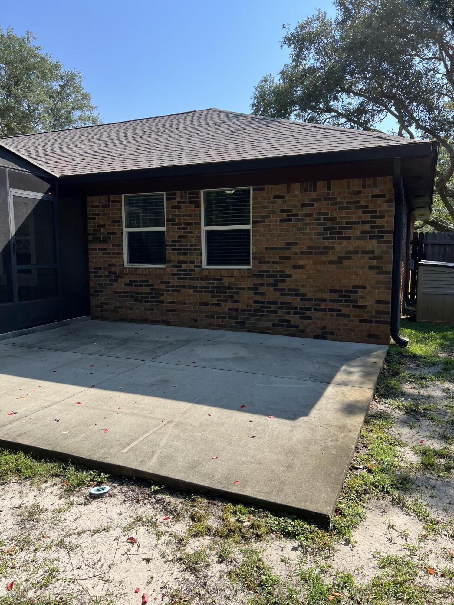 MARINERS COVE - Residential Lease