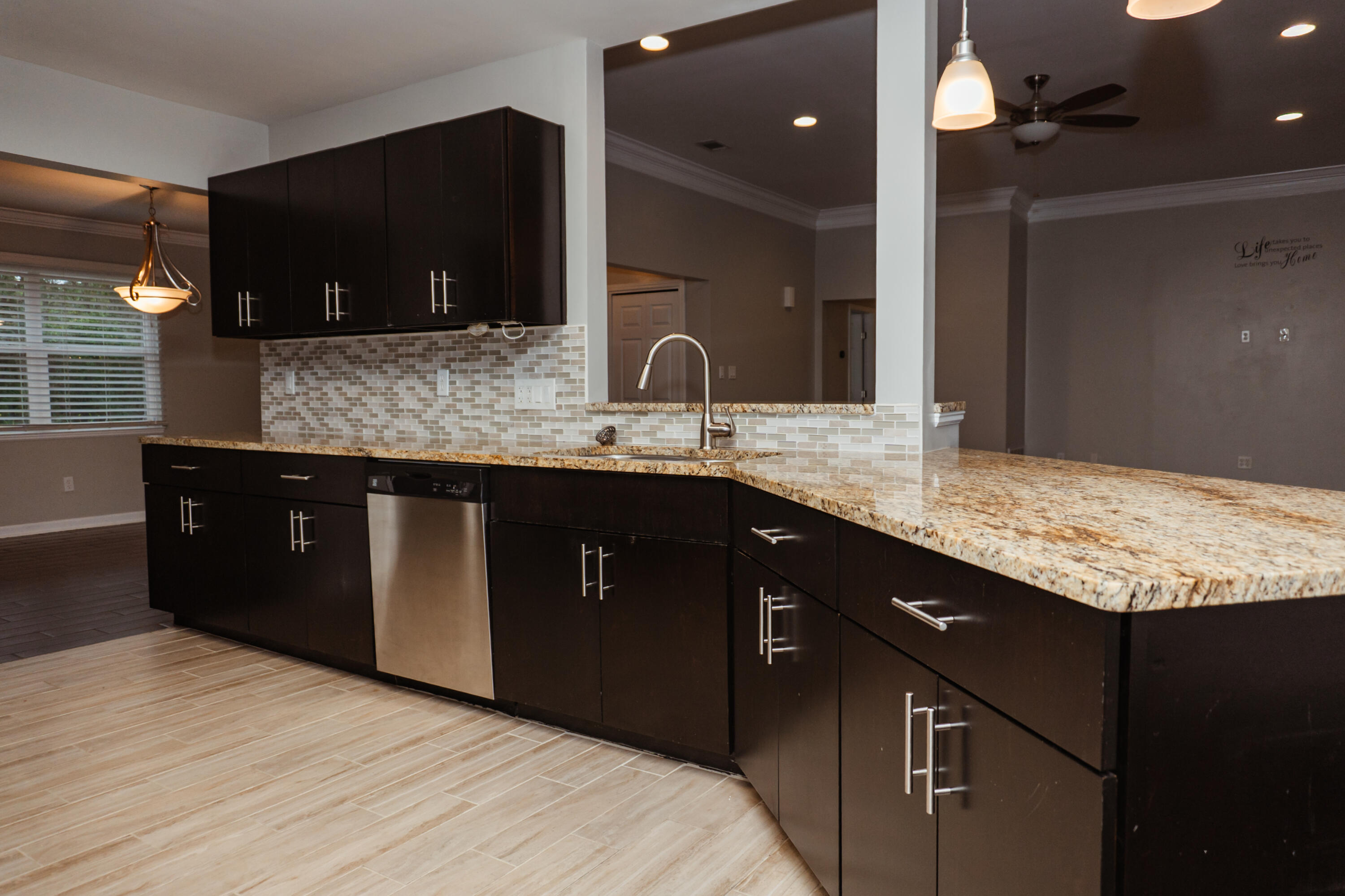 MARINERS COVE - Residential Lease