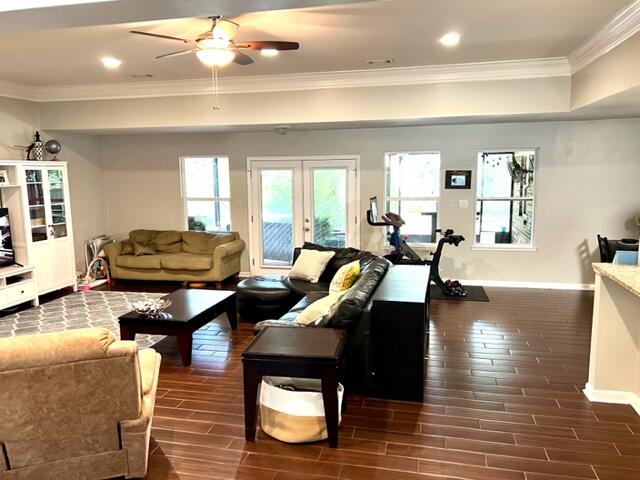 MARINERS COVE - Residential Lease