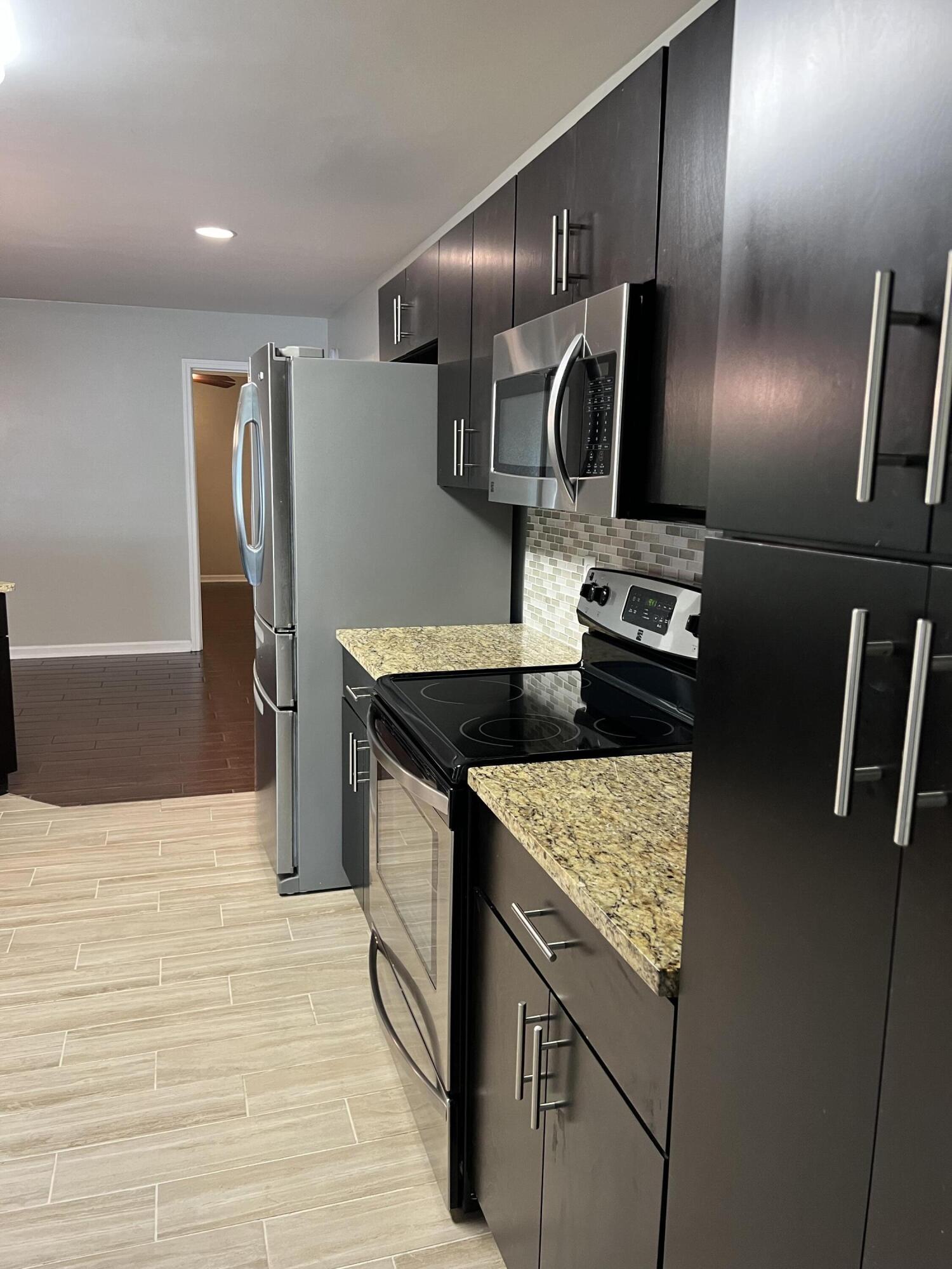 MARINERS COVE - Residential Lease