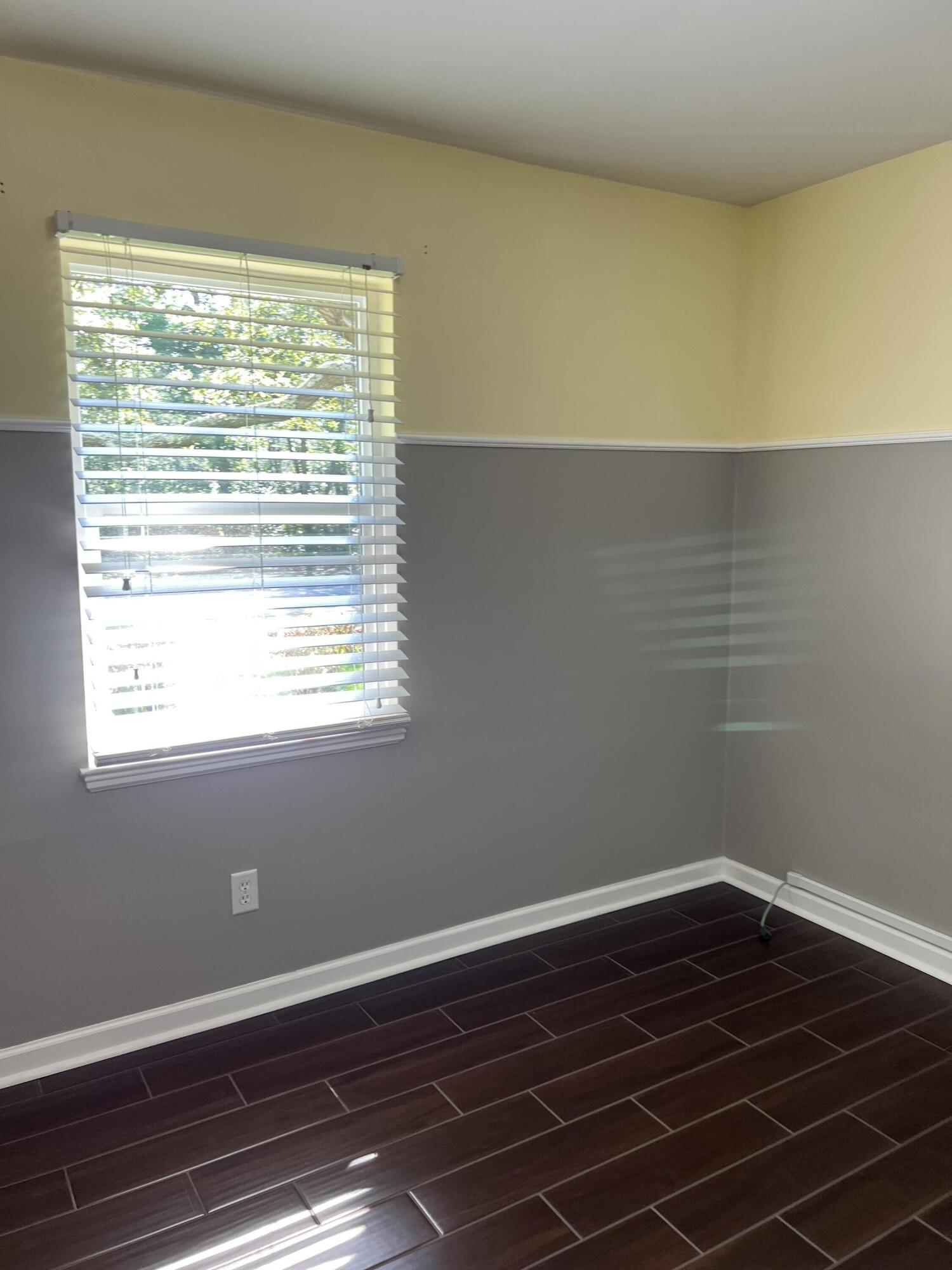 MARINERS COVE - Residential Lease