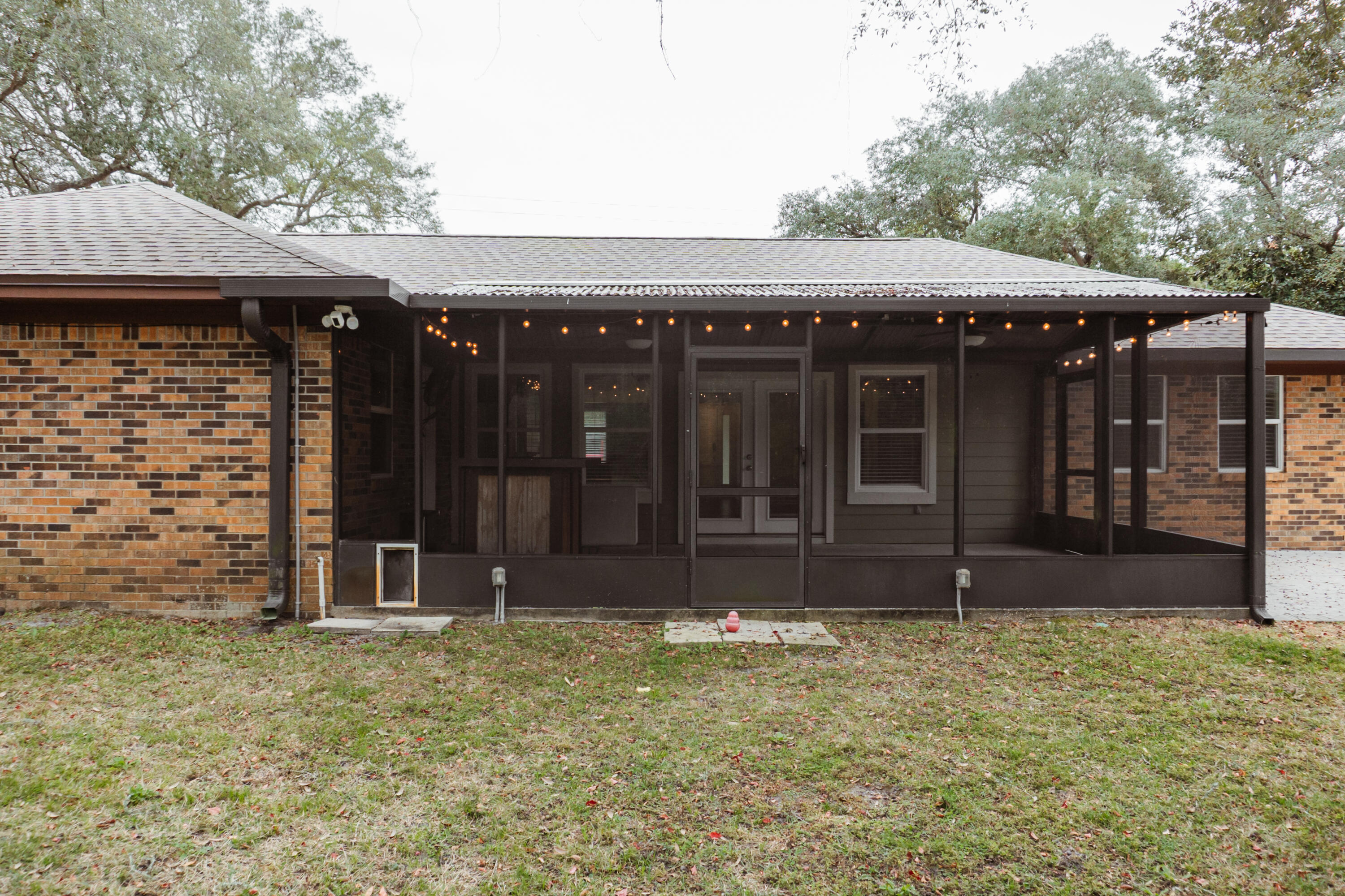 MARINERS COVE - Residential Lease