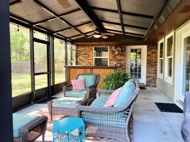 MARINERS COVE - Residential Lease