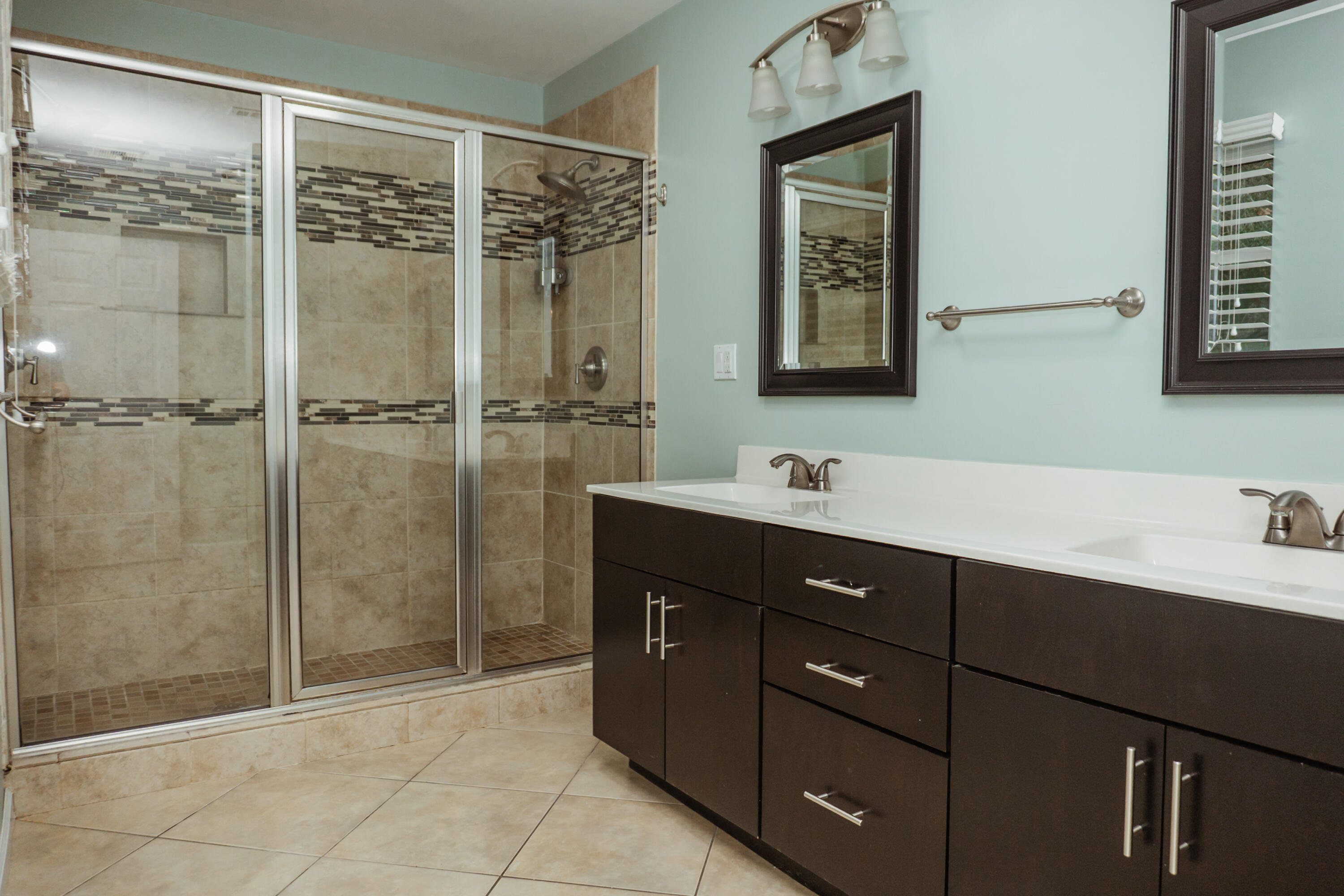 MARINERS COVE - Residential Lease