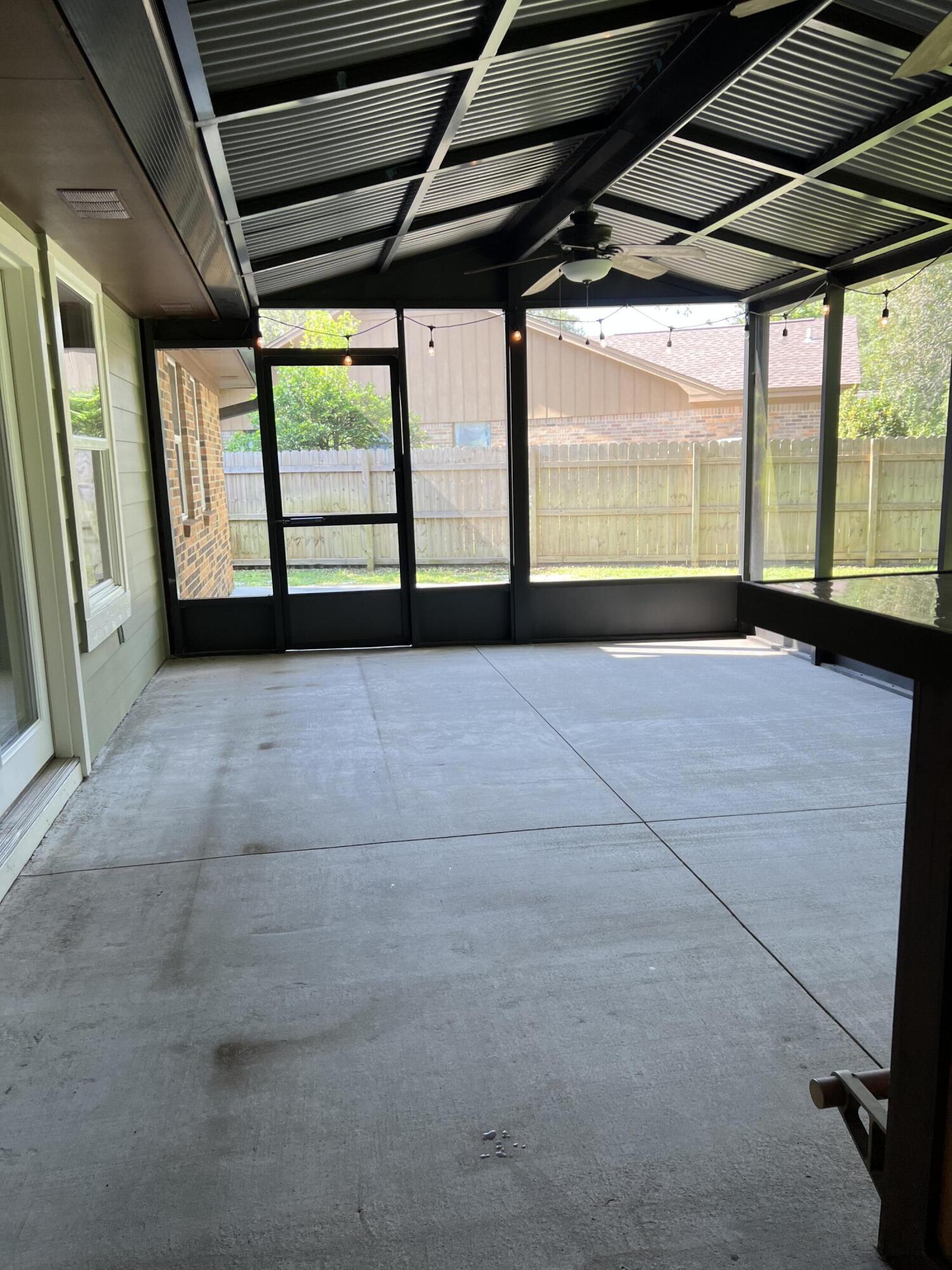 MARINERS COVE - Residential Lease