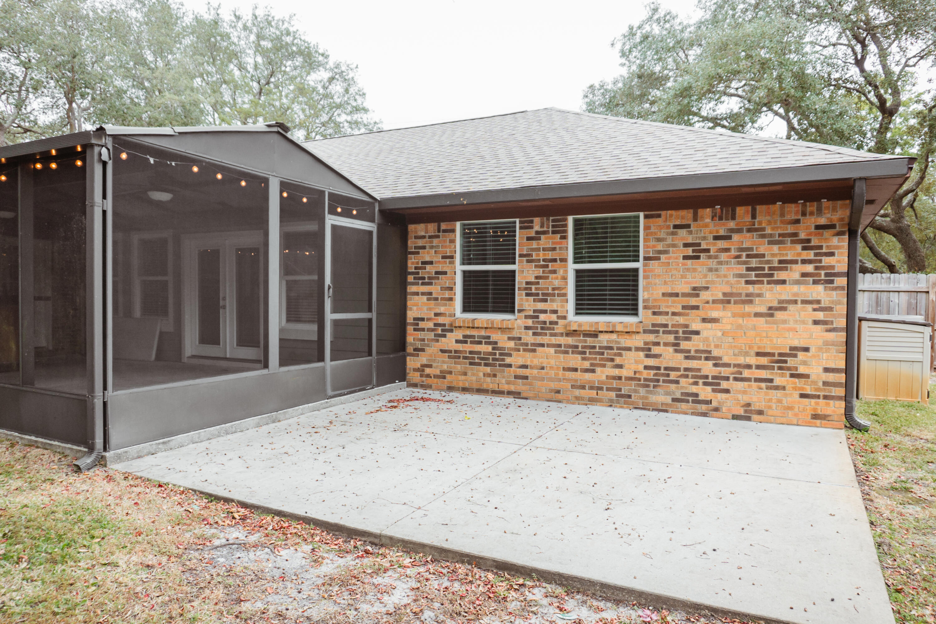 MARINERS COVE - Residential Lease