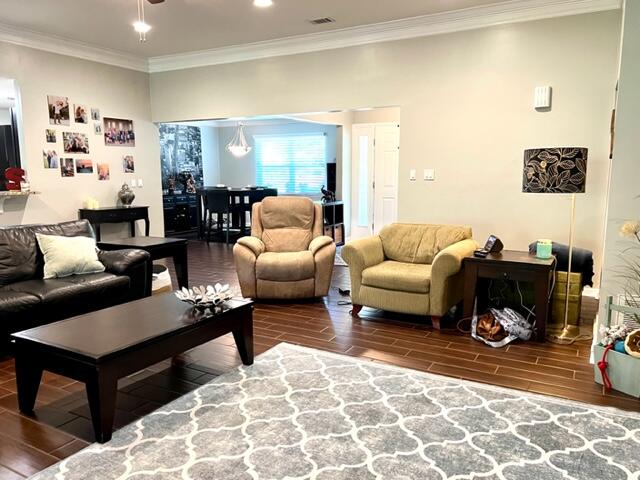 MARINERS COVE - Residential Lease