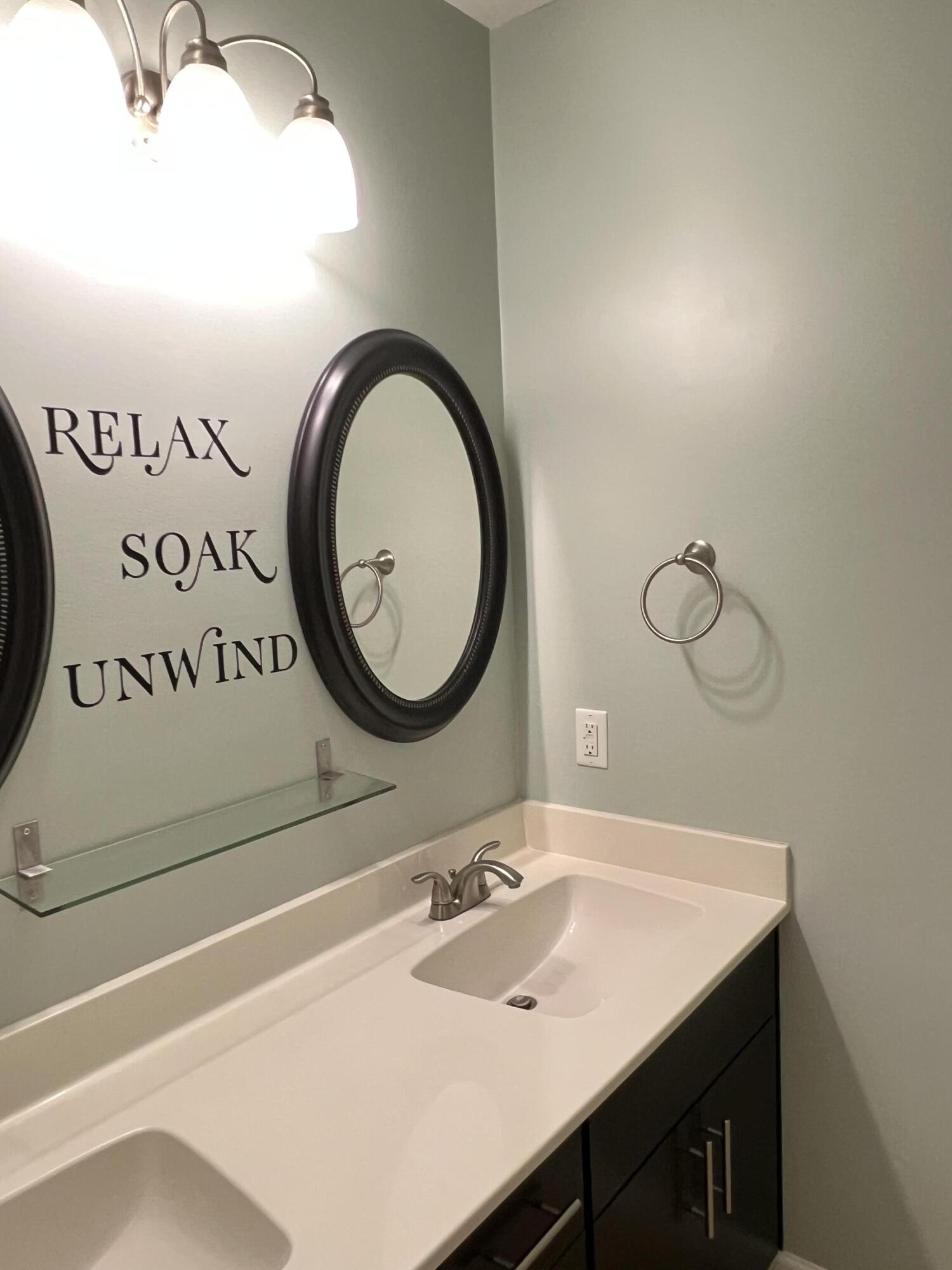 MARINERS COVE - Residential Lease