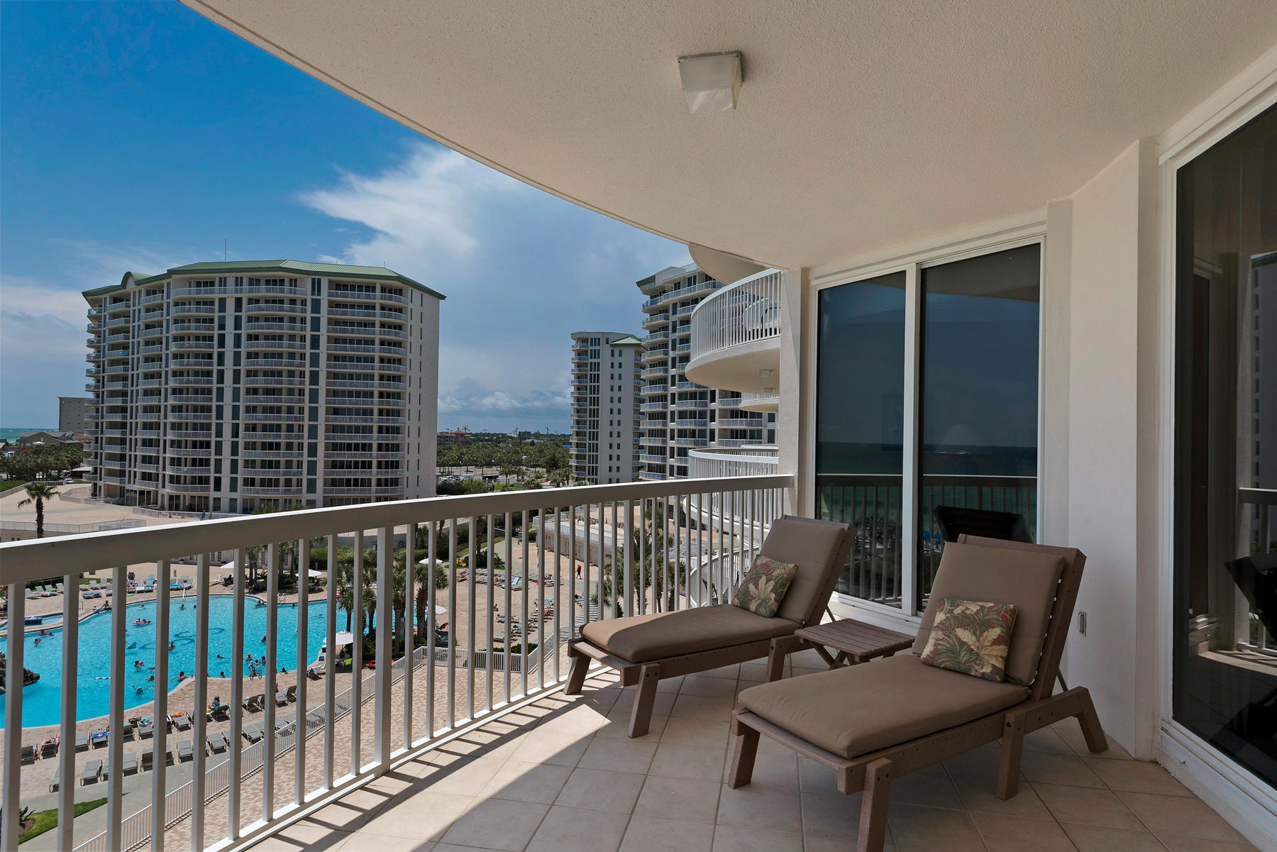 ST. THOMAS AT SILVER SHELLS - Residential