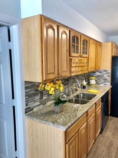 TIMBERLAKE ESTATES - Residential