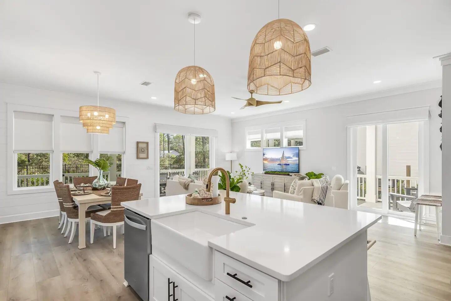 GULF SHORE MANOR - Residential