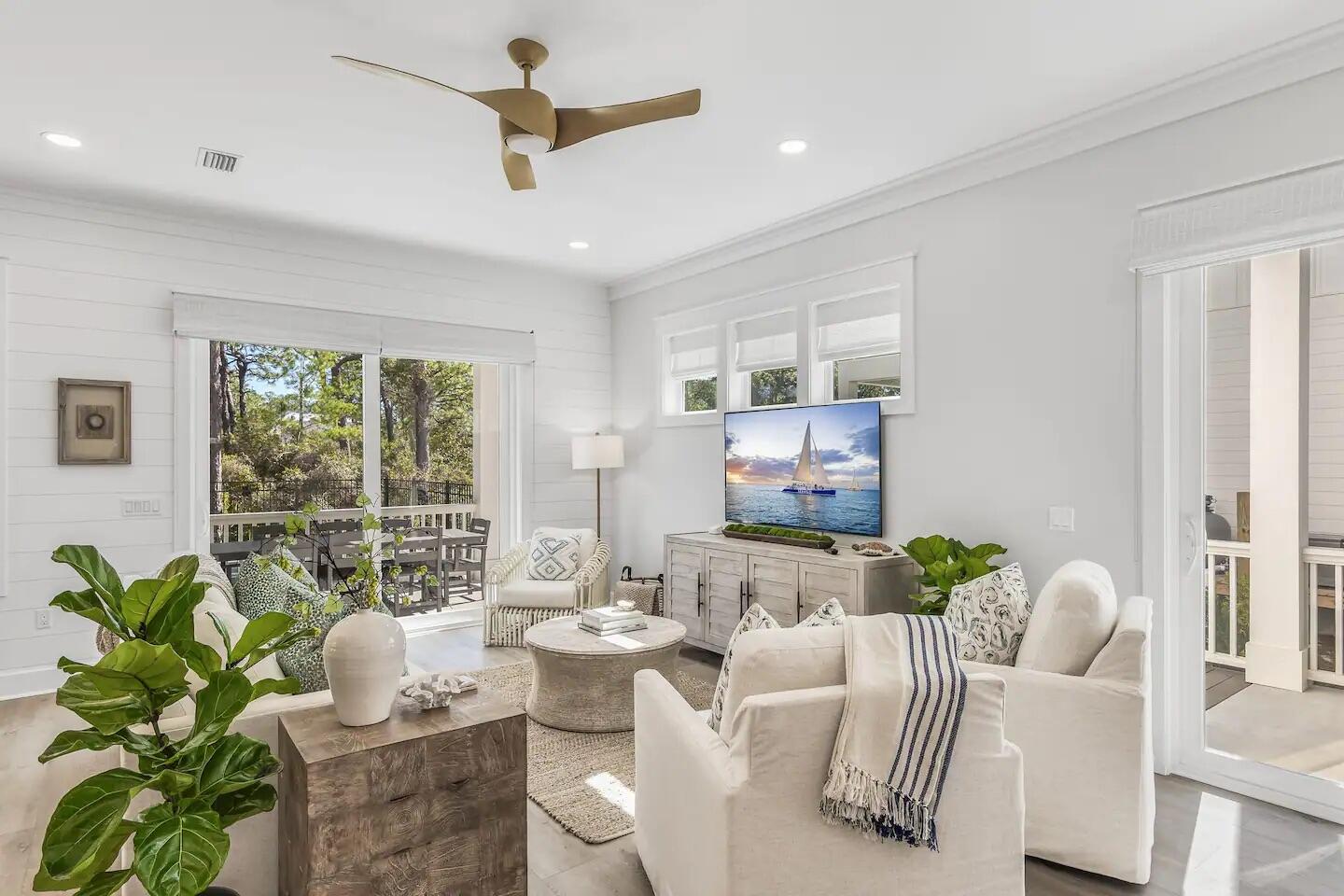 GULF SHORE MANOR - Residential