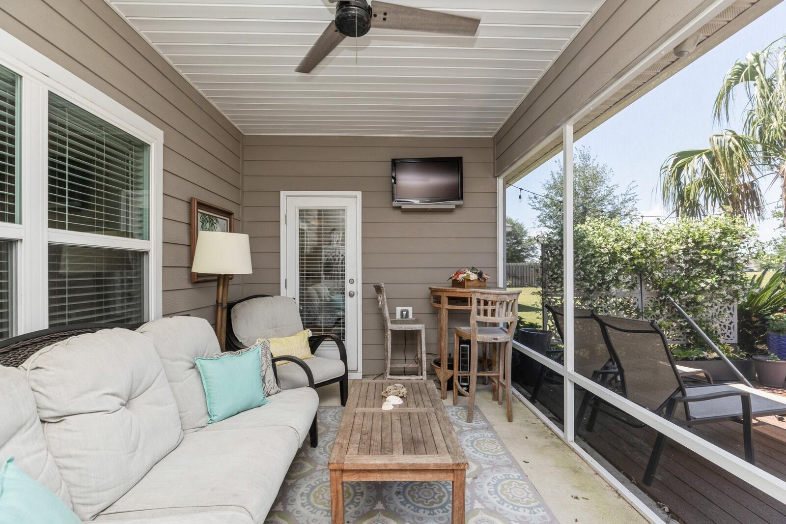 HAMMOCK BAY - Residential