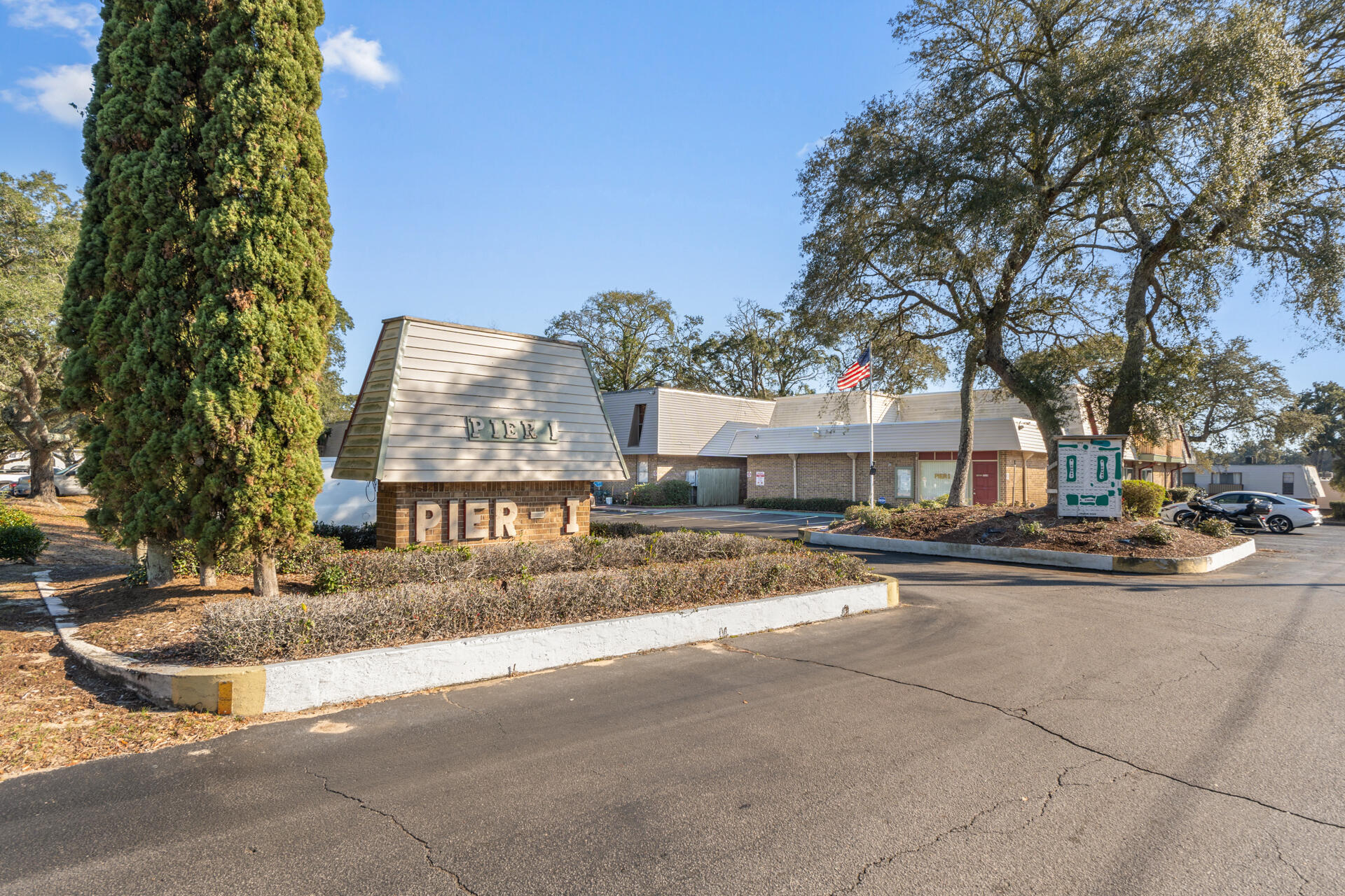 PIER ONE CONDO - Residential