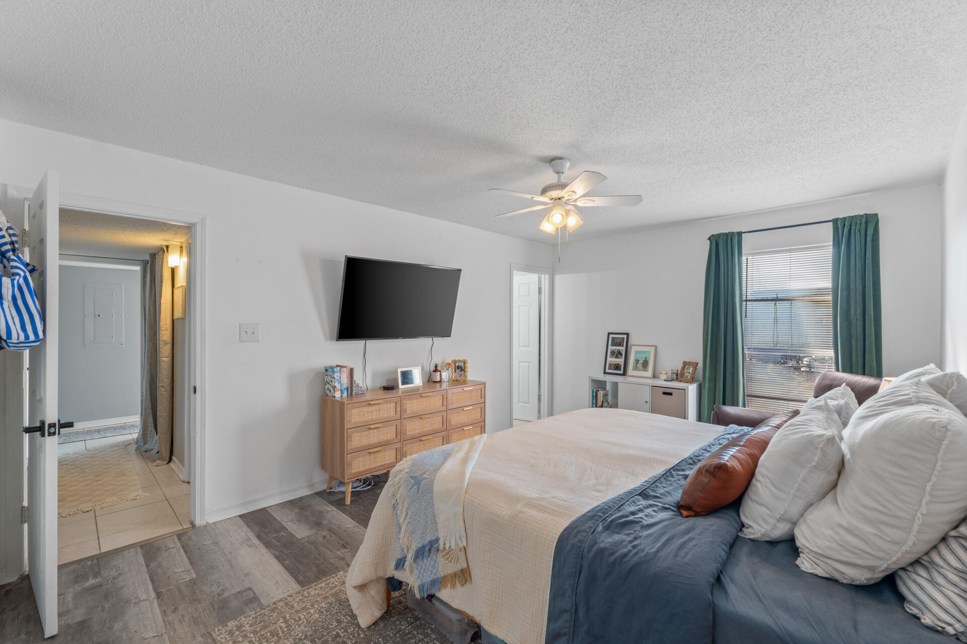 PIER ONE CONDO - Residential