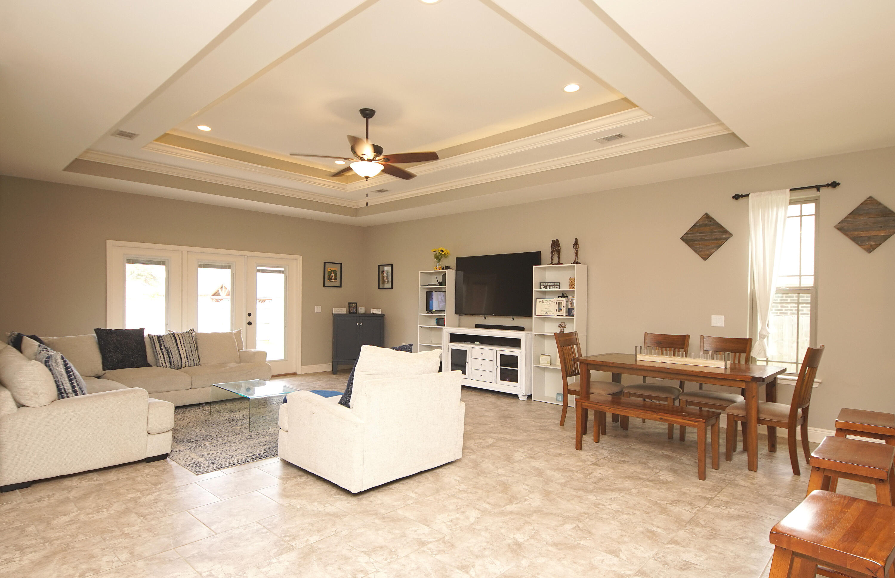 SCHOOLVIEW - Residential